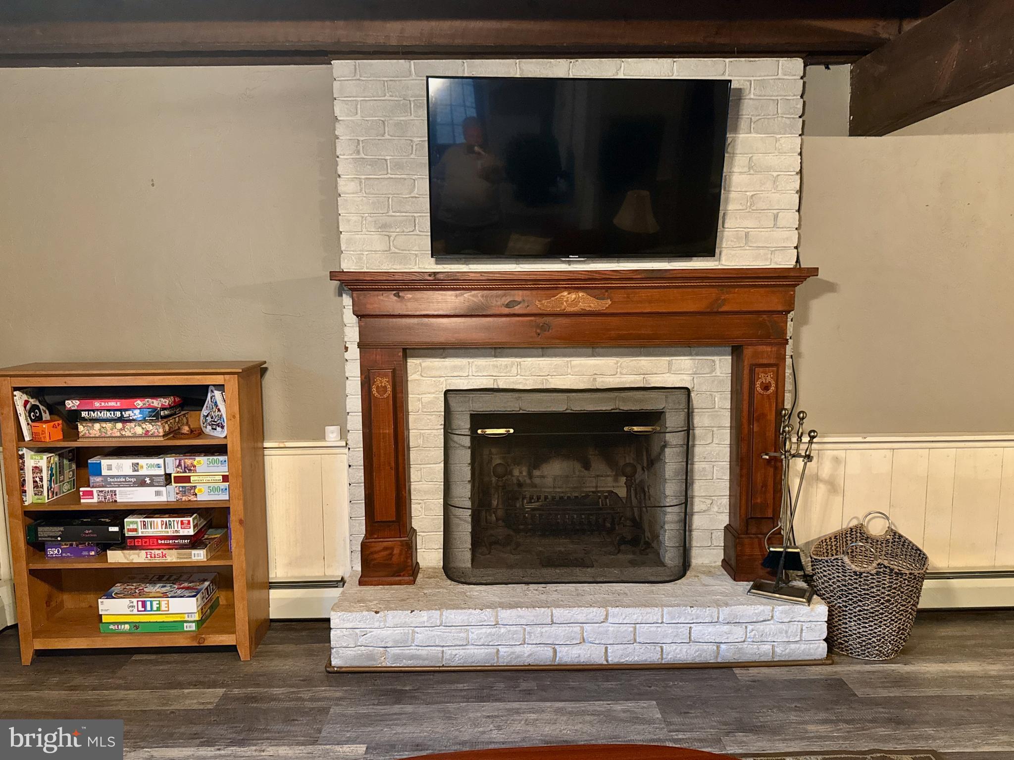 WINDSOR TWP - Residential