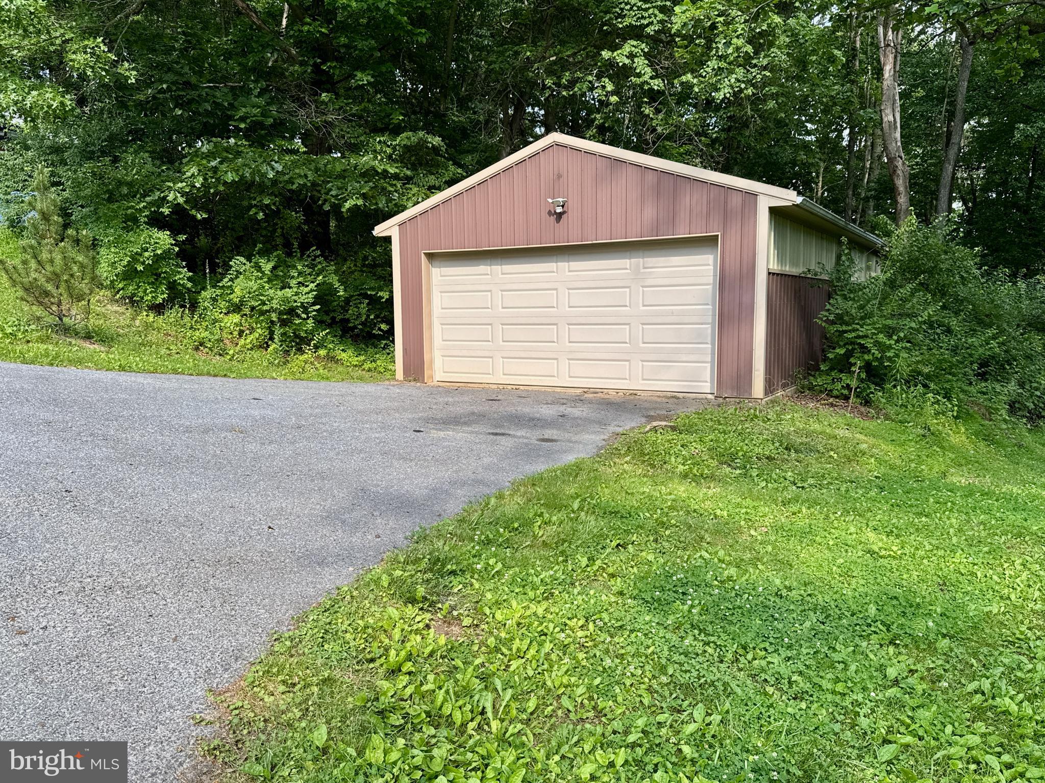 WINDSOR TWP - Residential