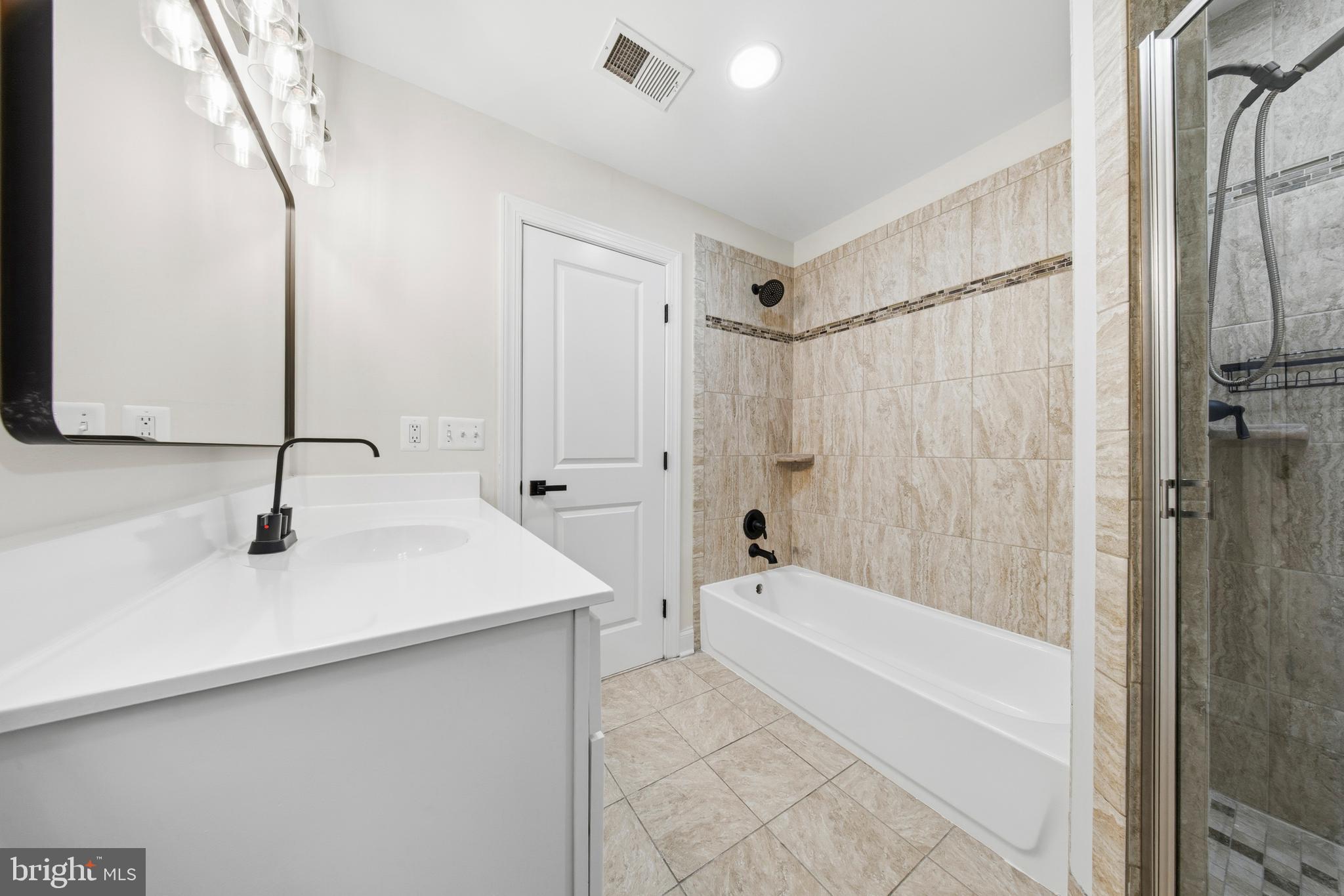 MT RAINIER - Residential