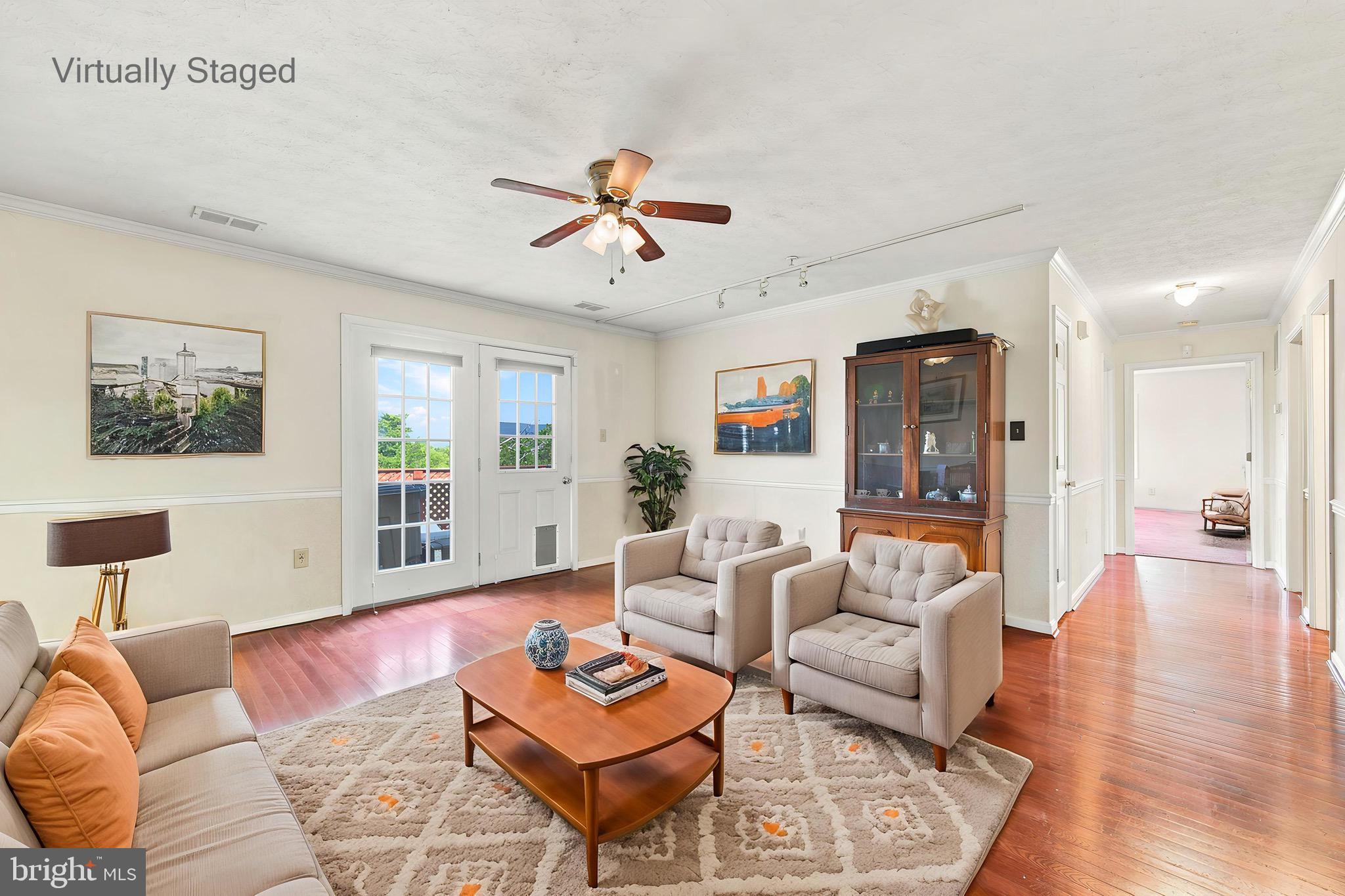 SIGNAL KNOB CONDOS - Residential