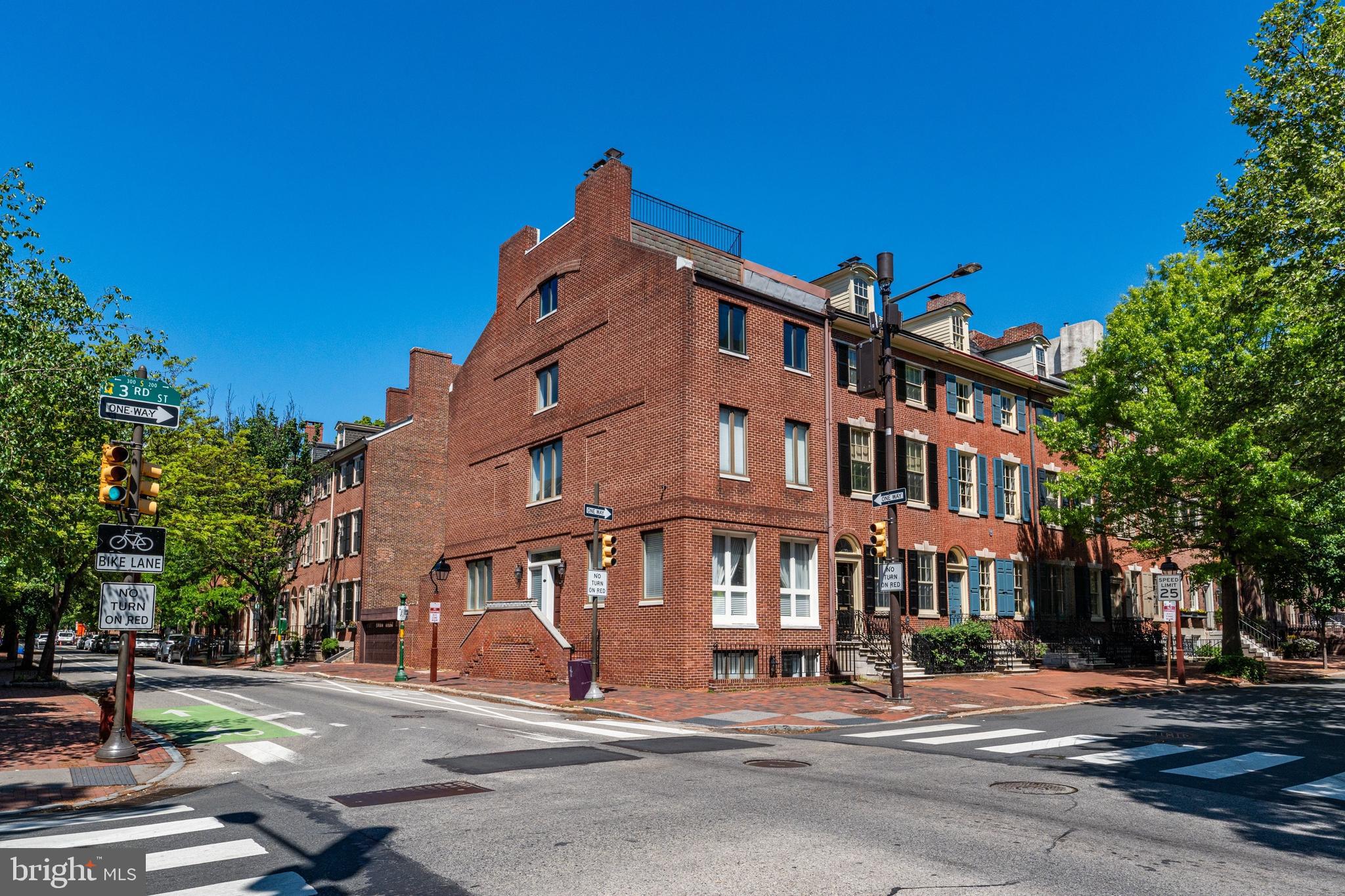 SOCIETY HILL - Residential