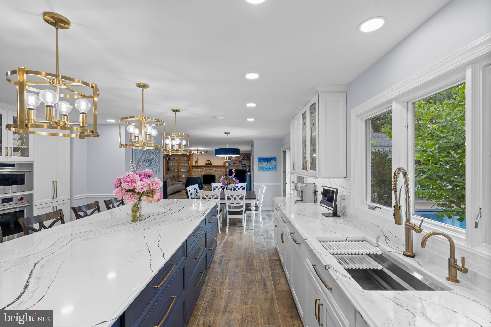 LAYTONSVILLE KNOLLS - Residential
