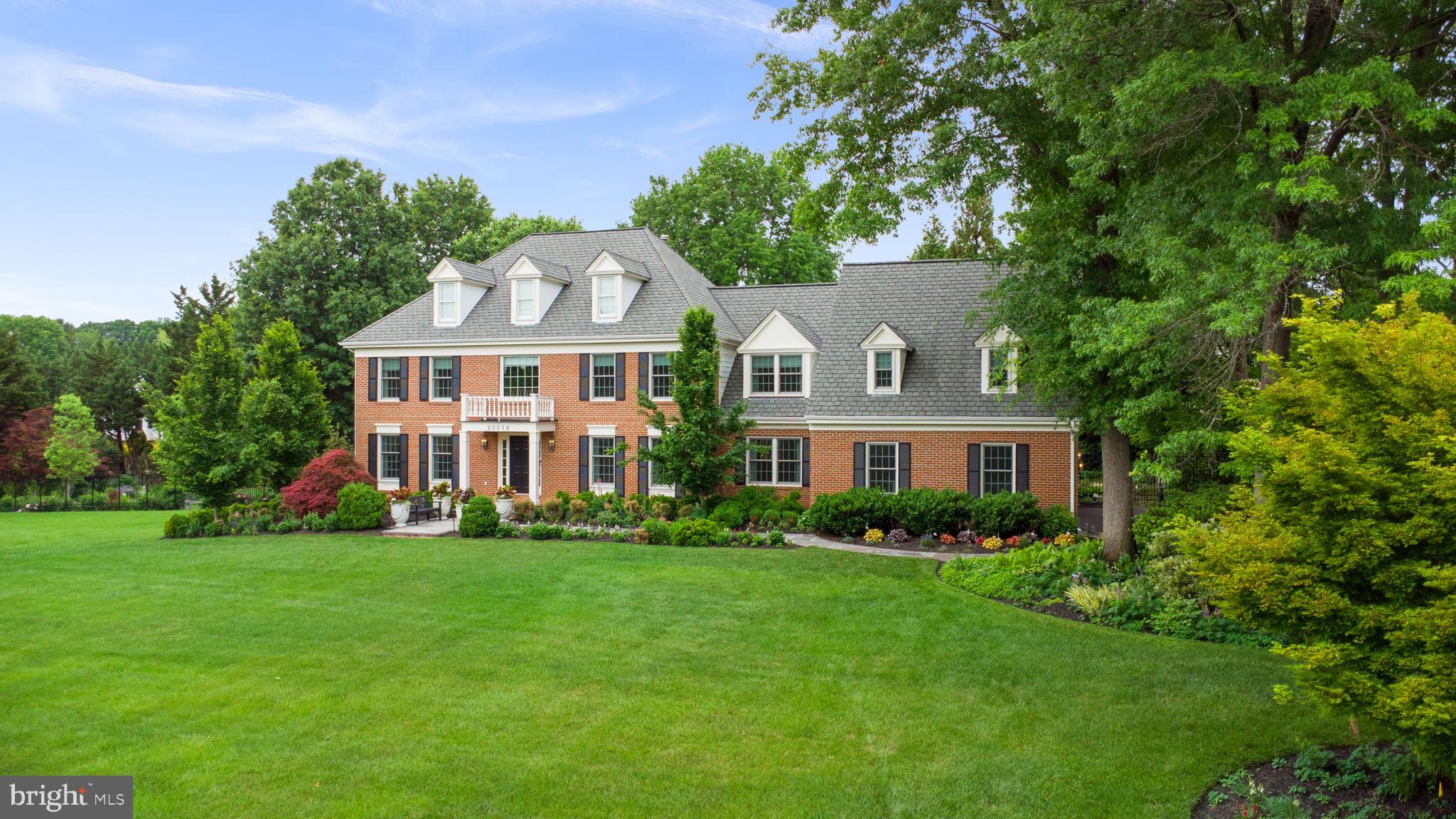 LAYTONSVILLE KNOLLS - Residential