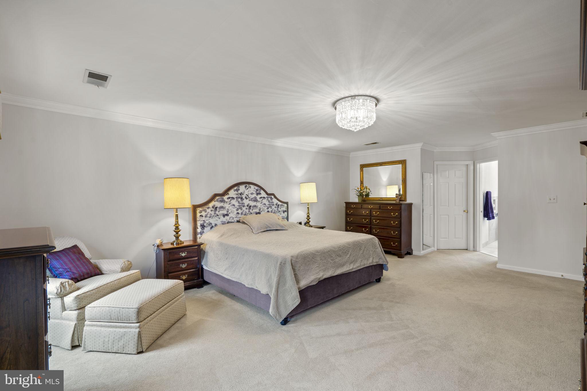 LAYTONSVILLE KNOLLS - Residential