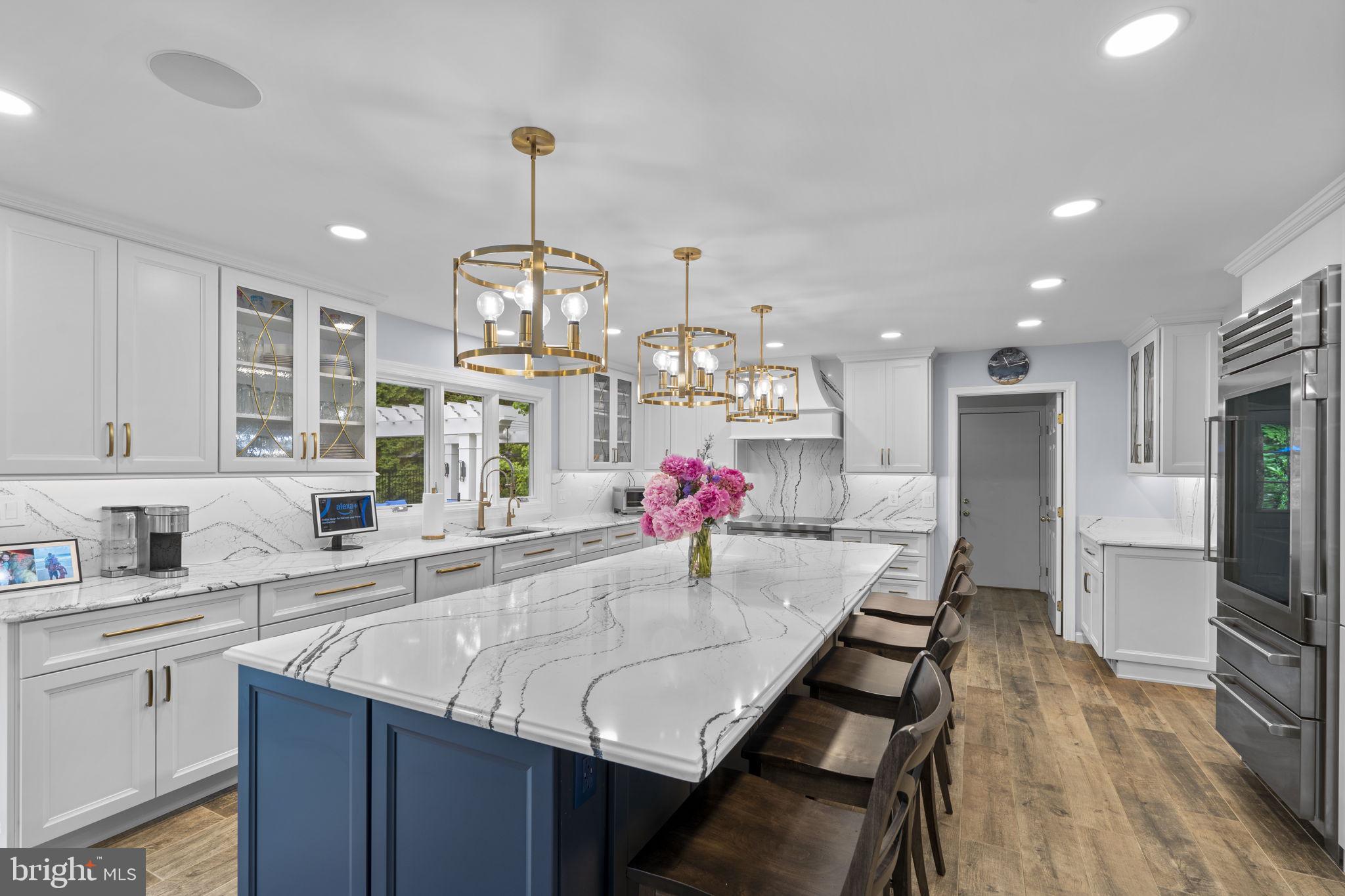 LAYTONSVILLE KNOLLS - Residential
