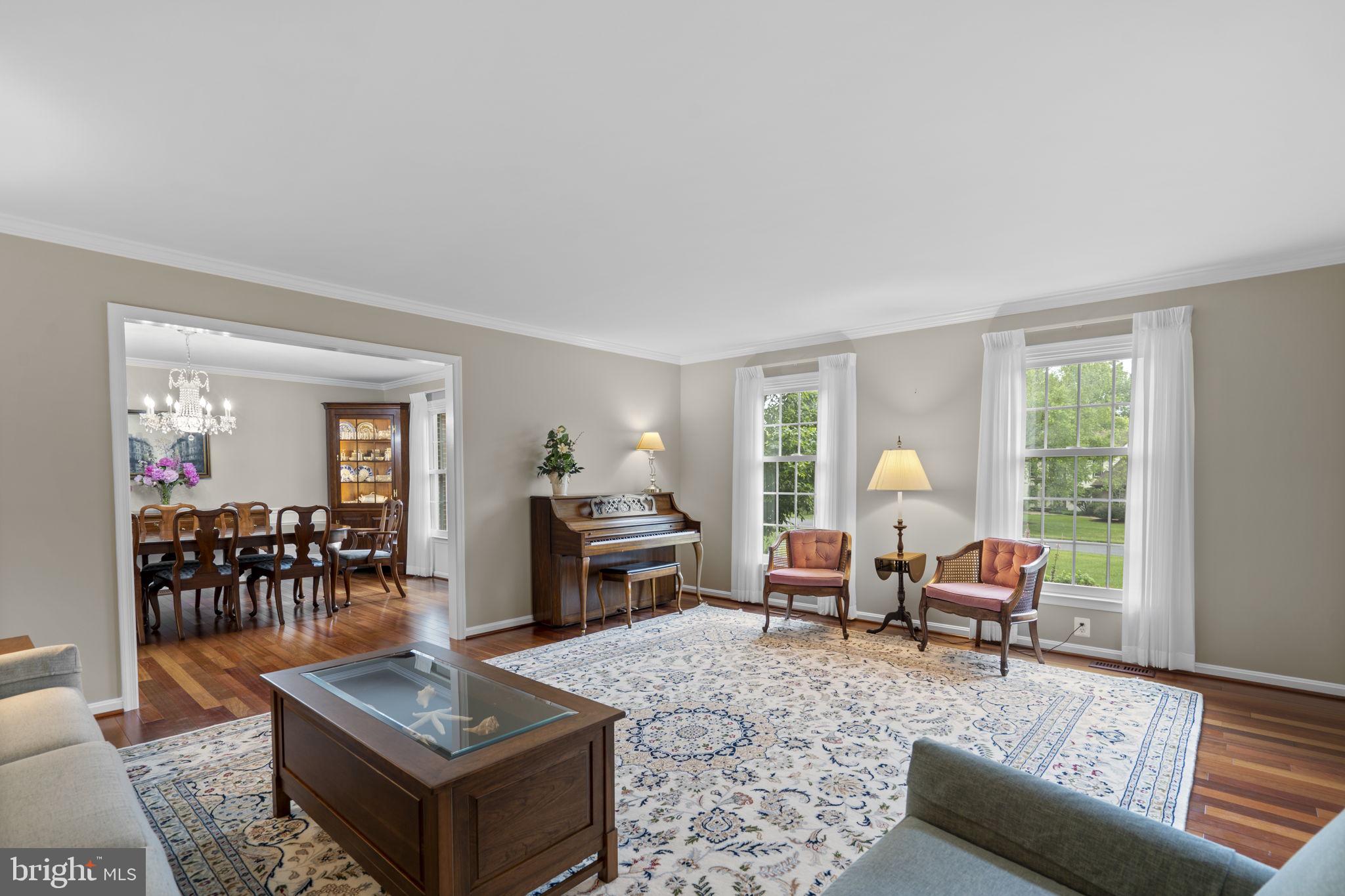 LAYTONSVILLE KNOLLS - Residential
