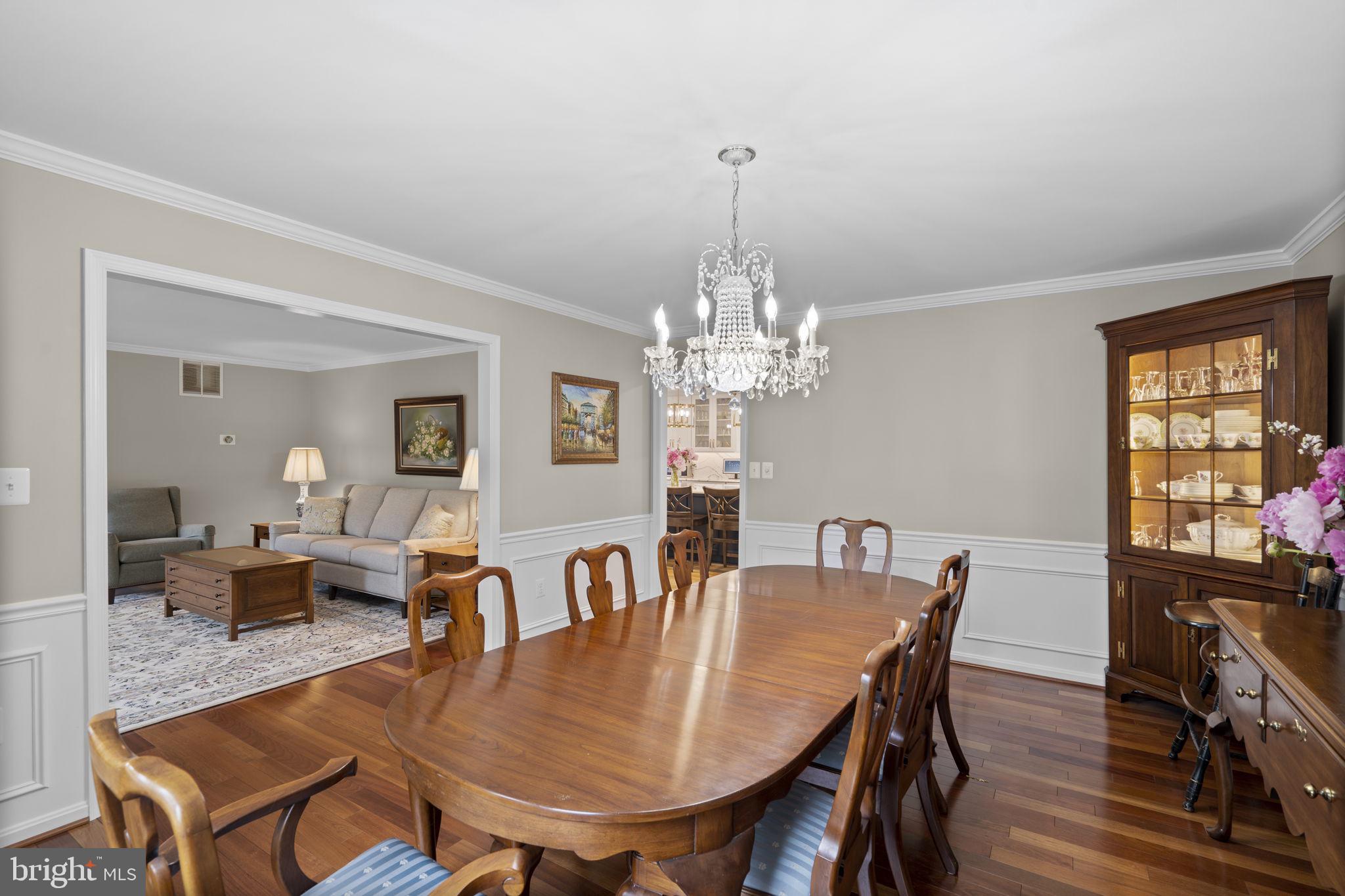 LAYTONSVILLE KNOLLS - Residential