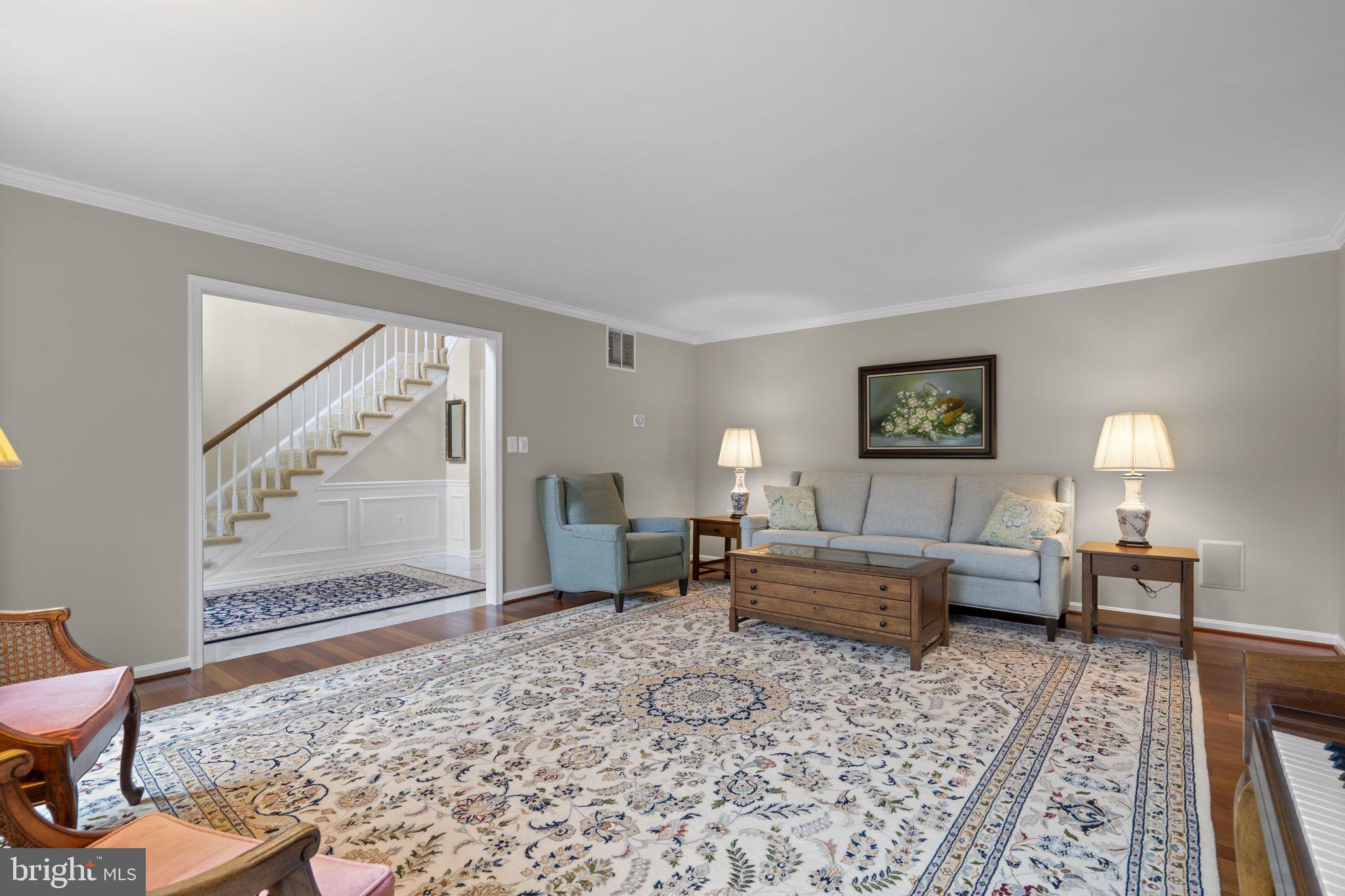 LAYTONSVILLE KNOLLS - Residential