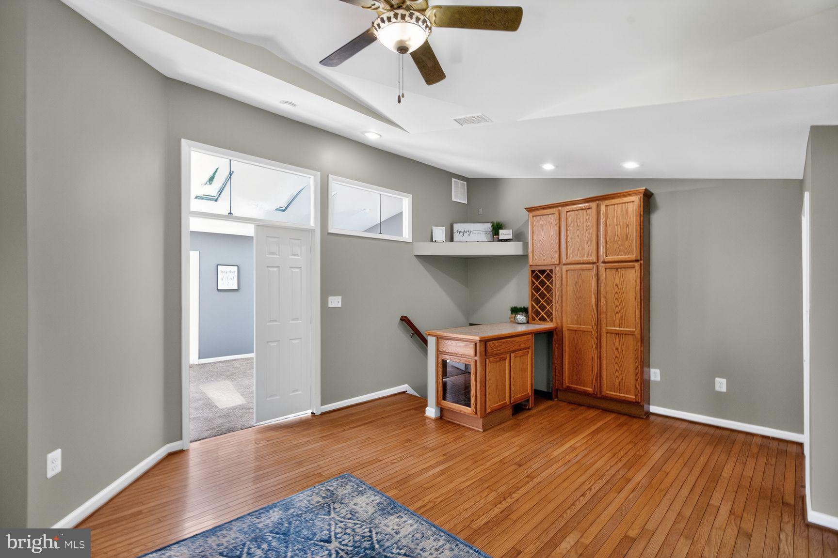 COLESVILLE OUTSIDE - Residential