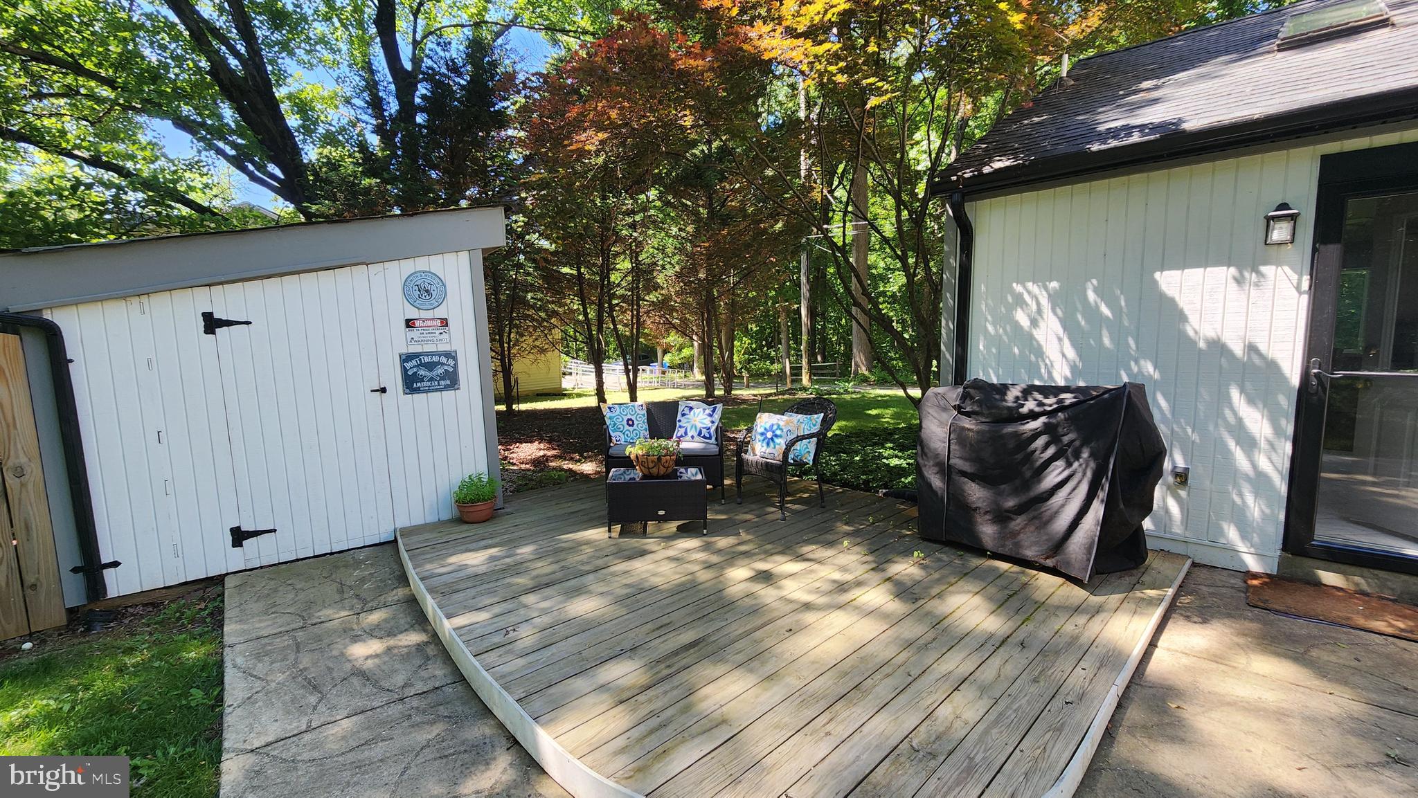 COLESVILLE OUTSIDE - Residential
