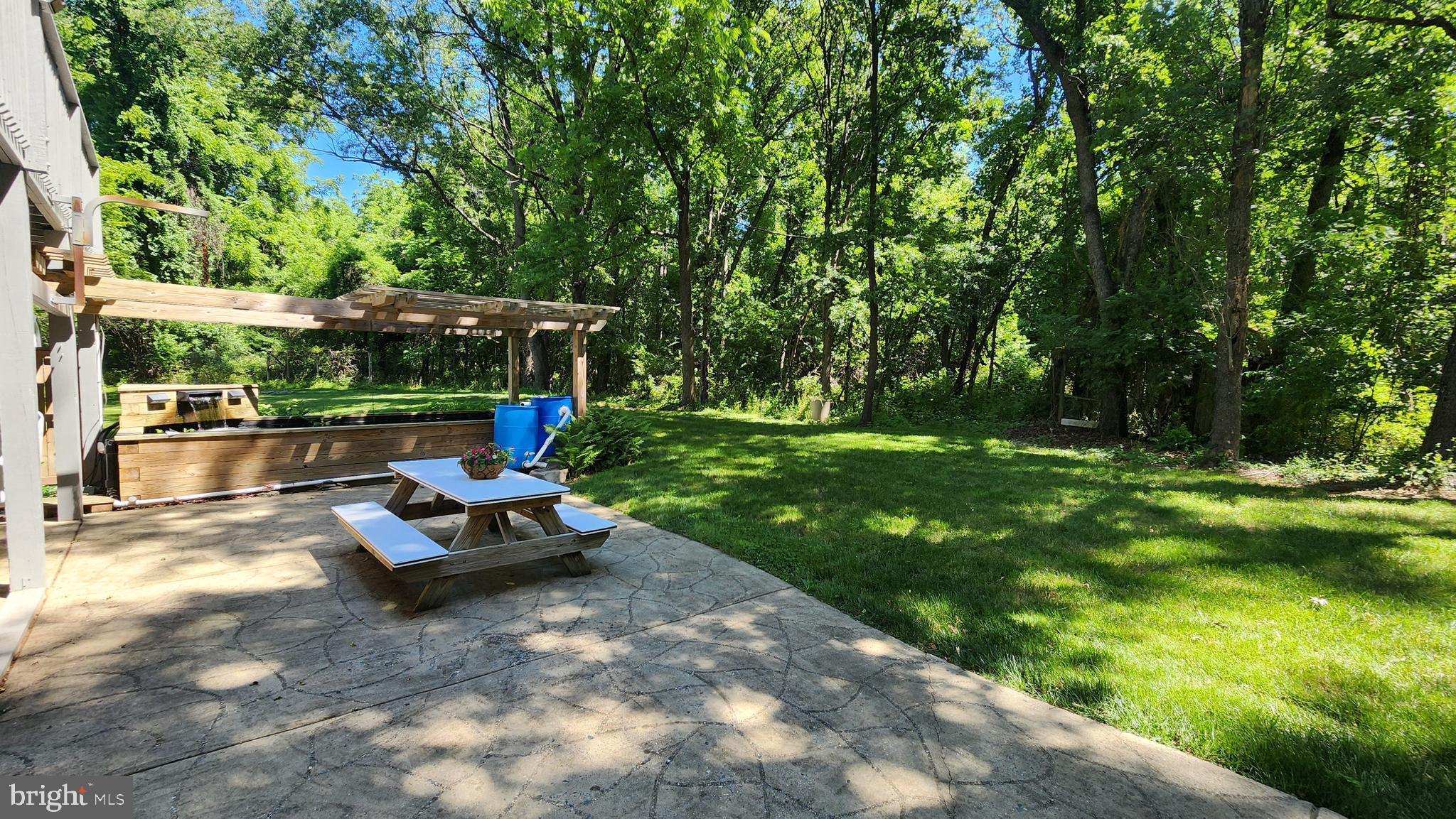 COLESVILLE OUTSIDE - Residential