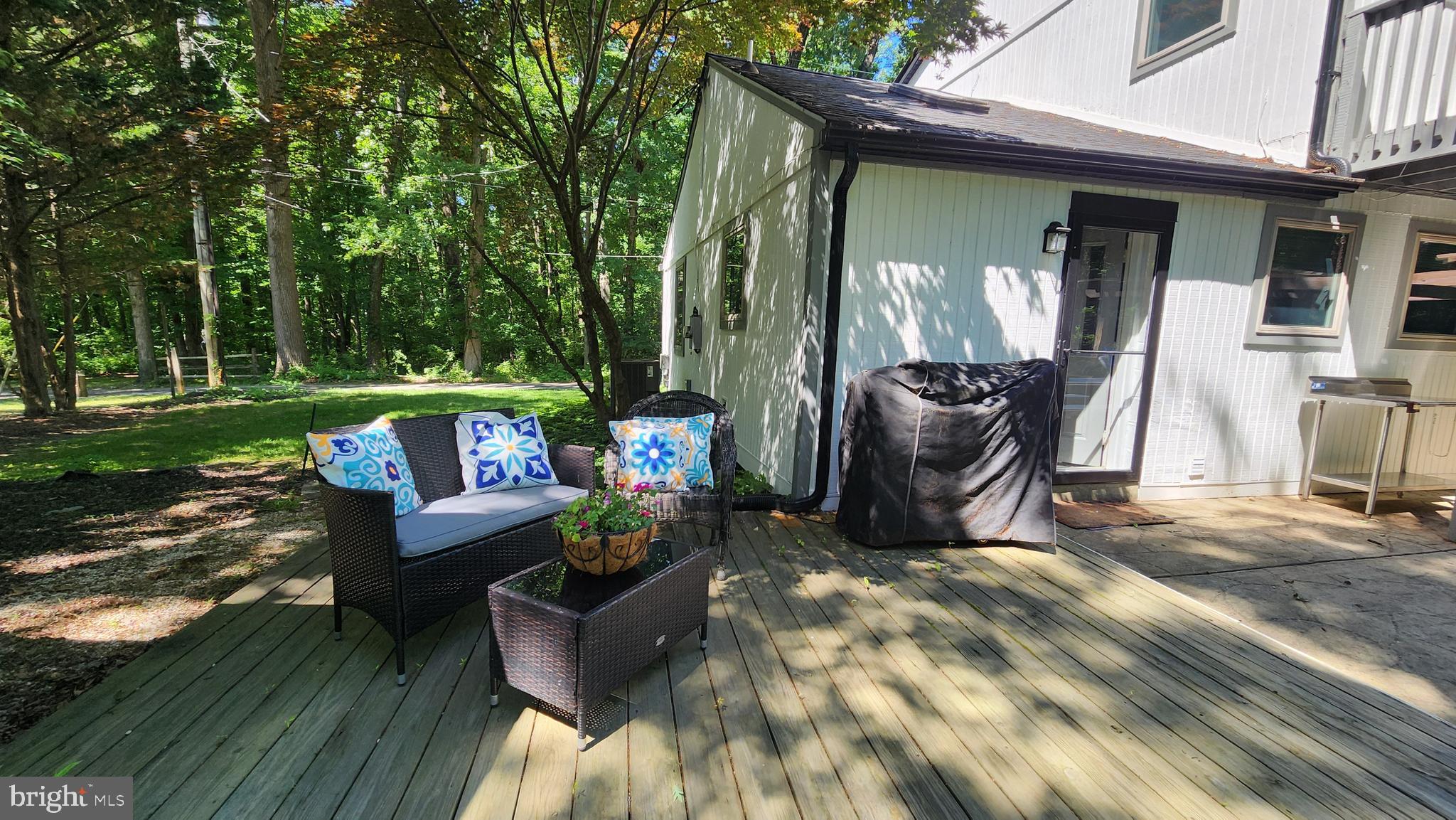 COLESVILLE OUTSIDE - Residential