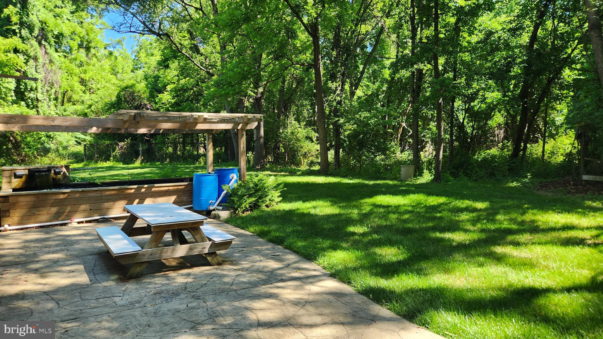 COLESVILLE OUTSIDE - Residential