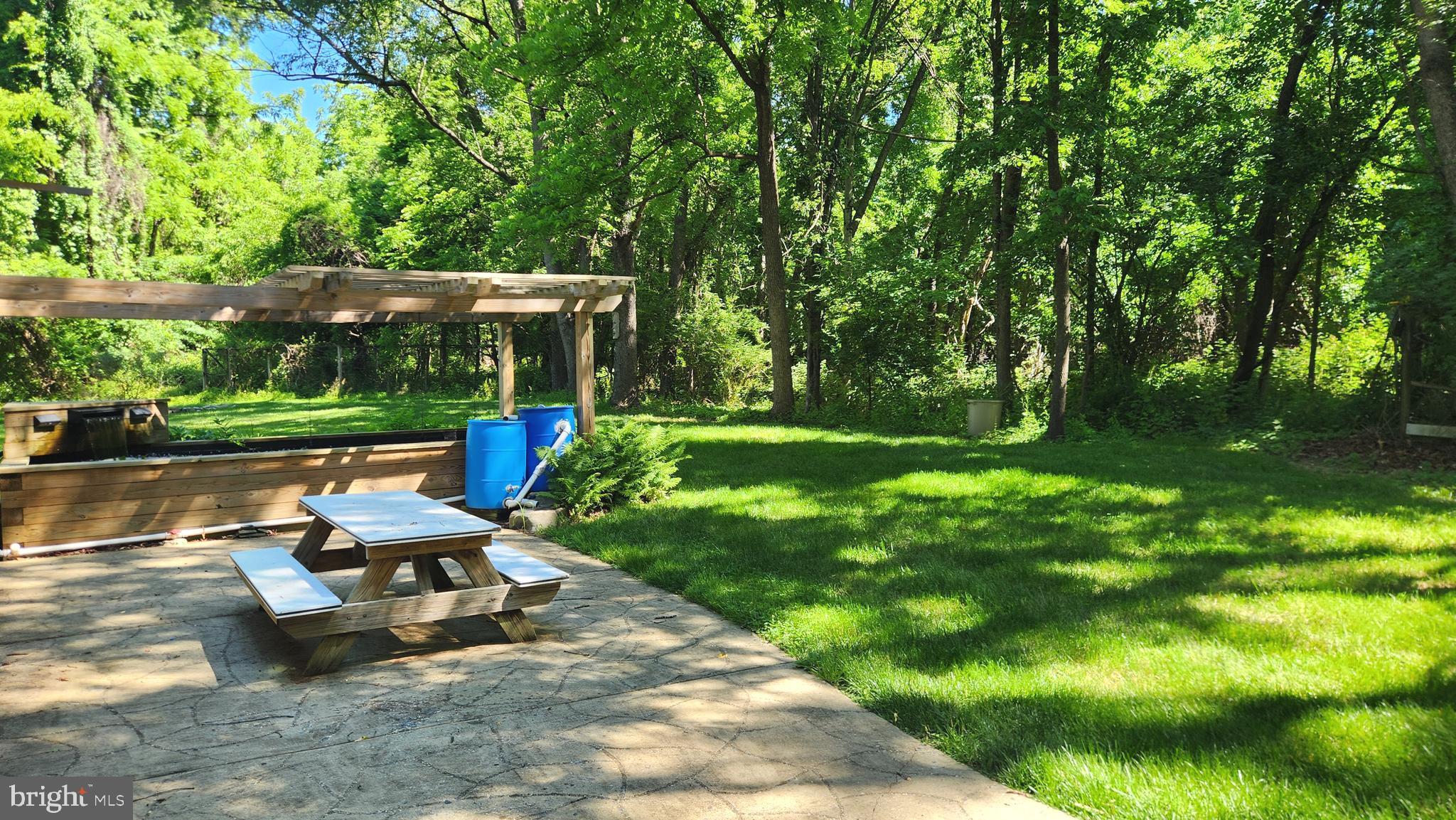COLESVILLE OUTSIDE - Residential