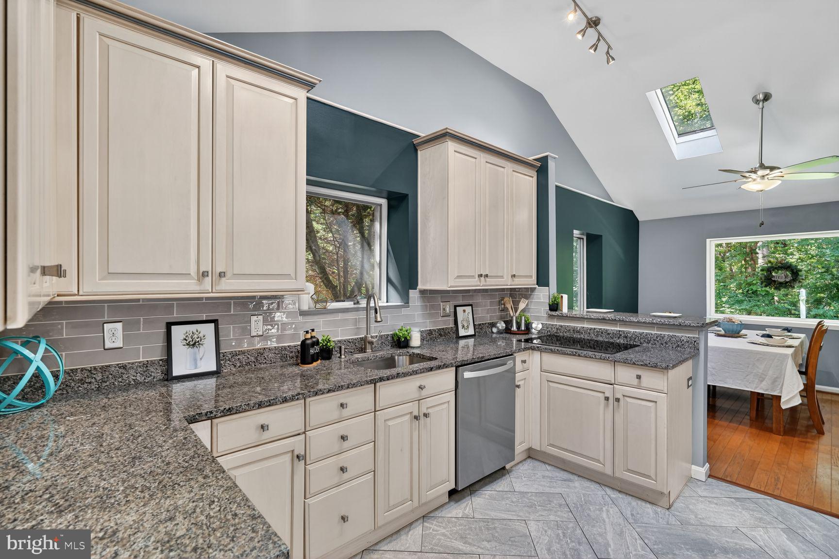 COLESVILLE OUTSIDE - Residential
