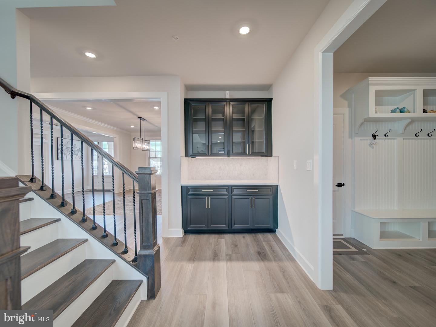 WESTMOUNT - Residential