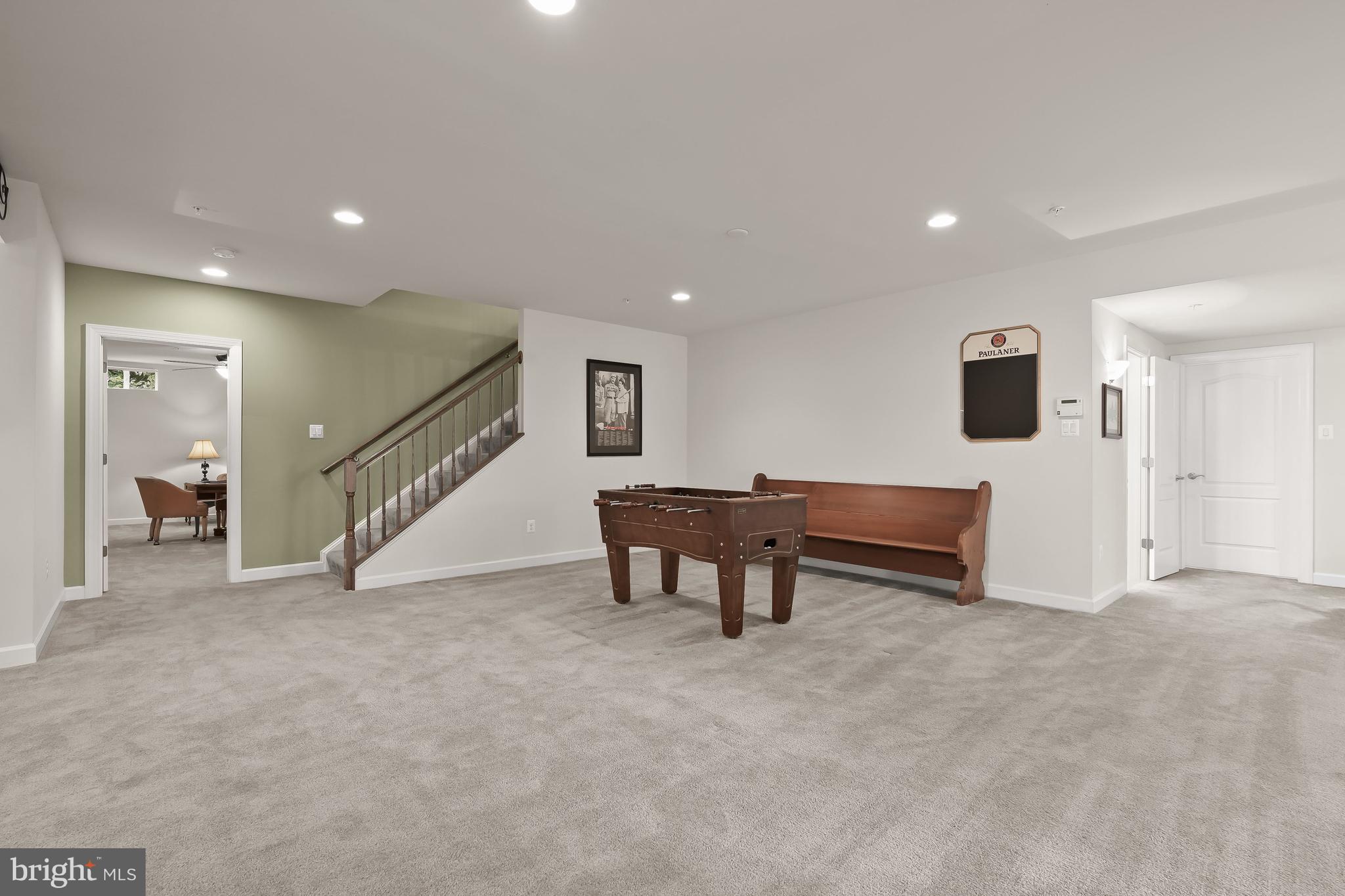 RIVERWOOD - Residential