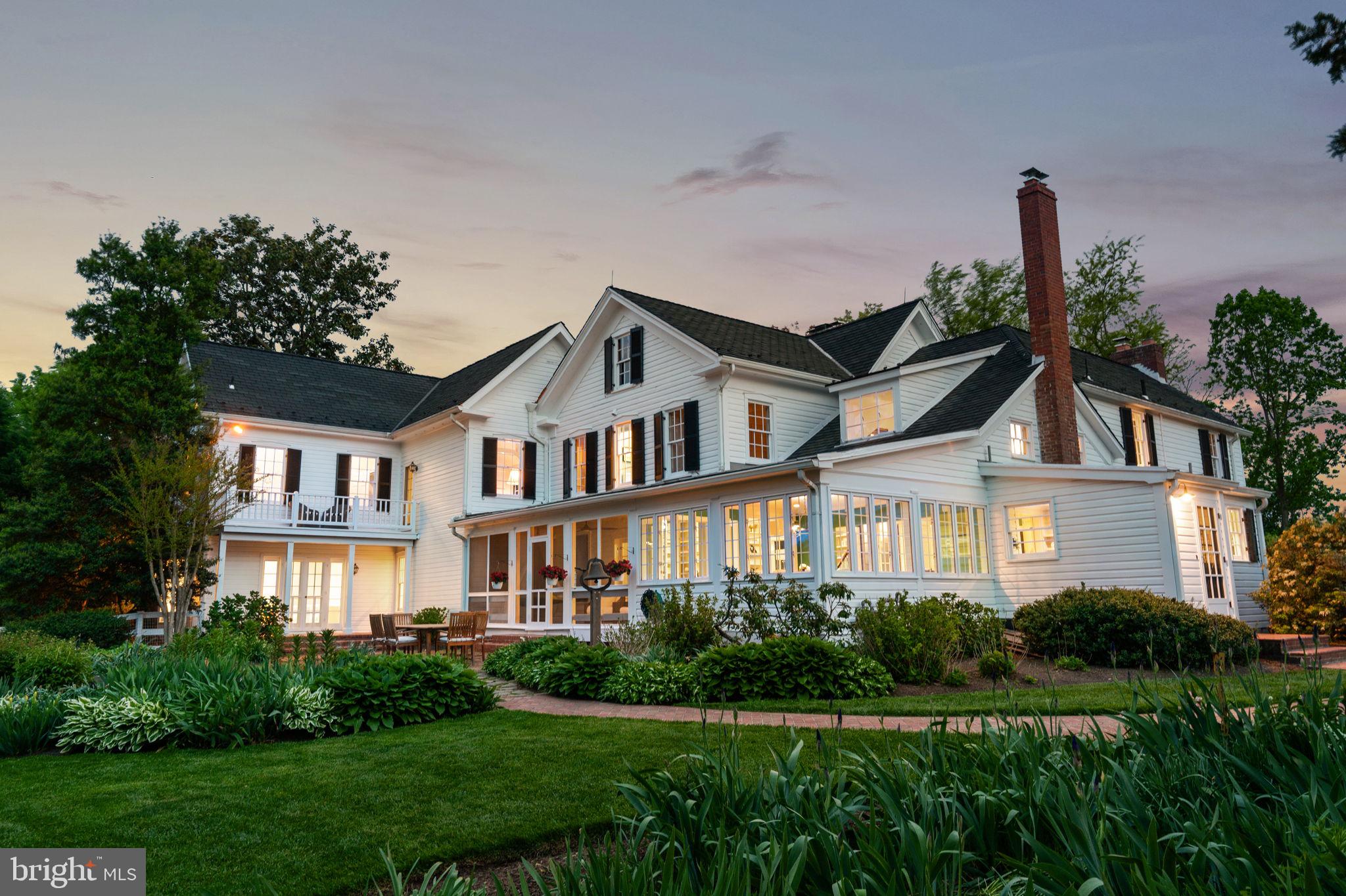 MCLEAN ESTATES - Residential