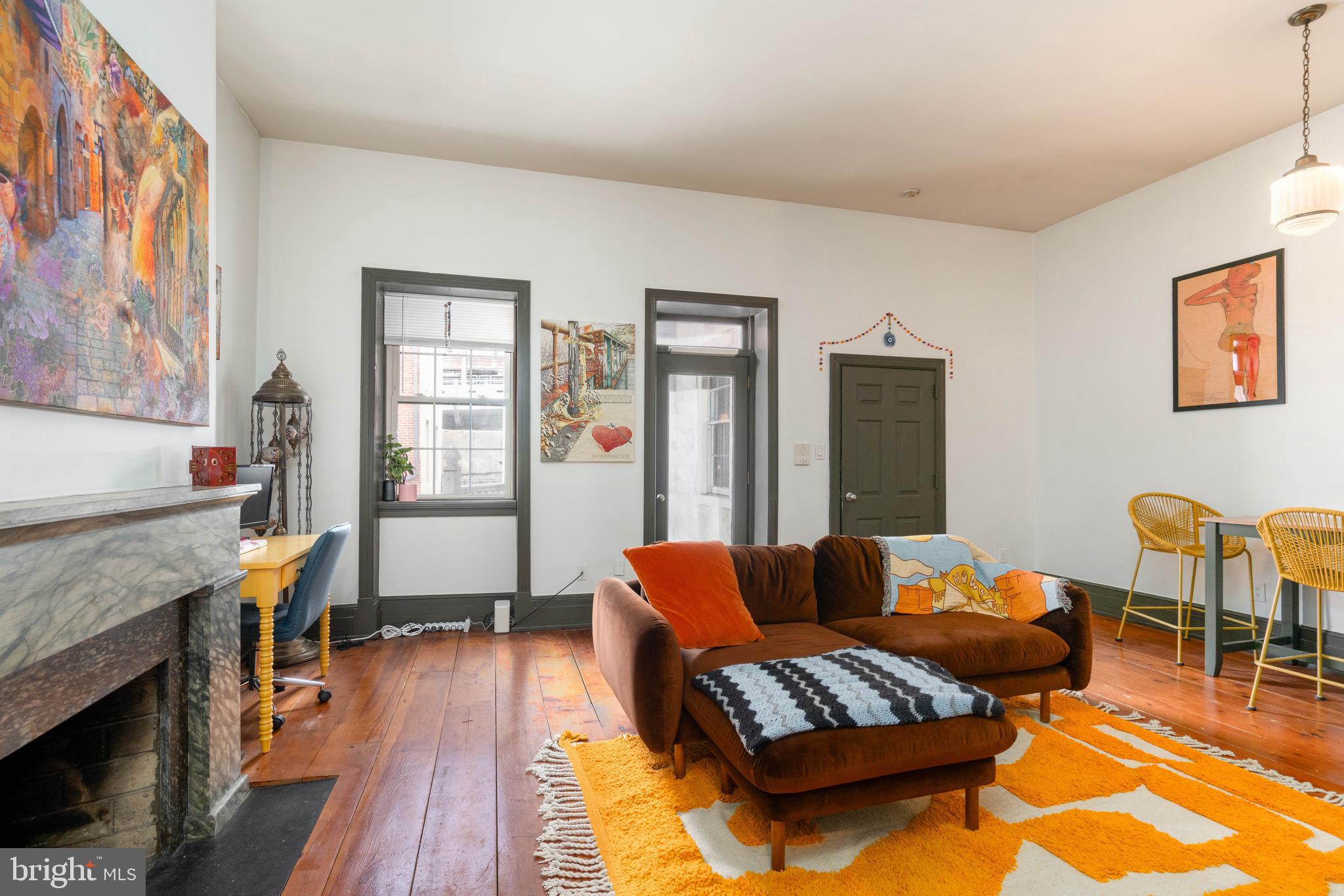 OLD CITY - Commercial Sale