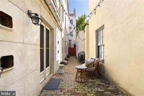 OLD CITY - Commercial Sale