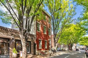 OLD CITY - Commercial Sale