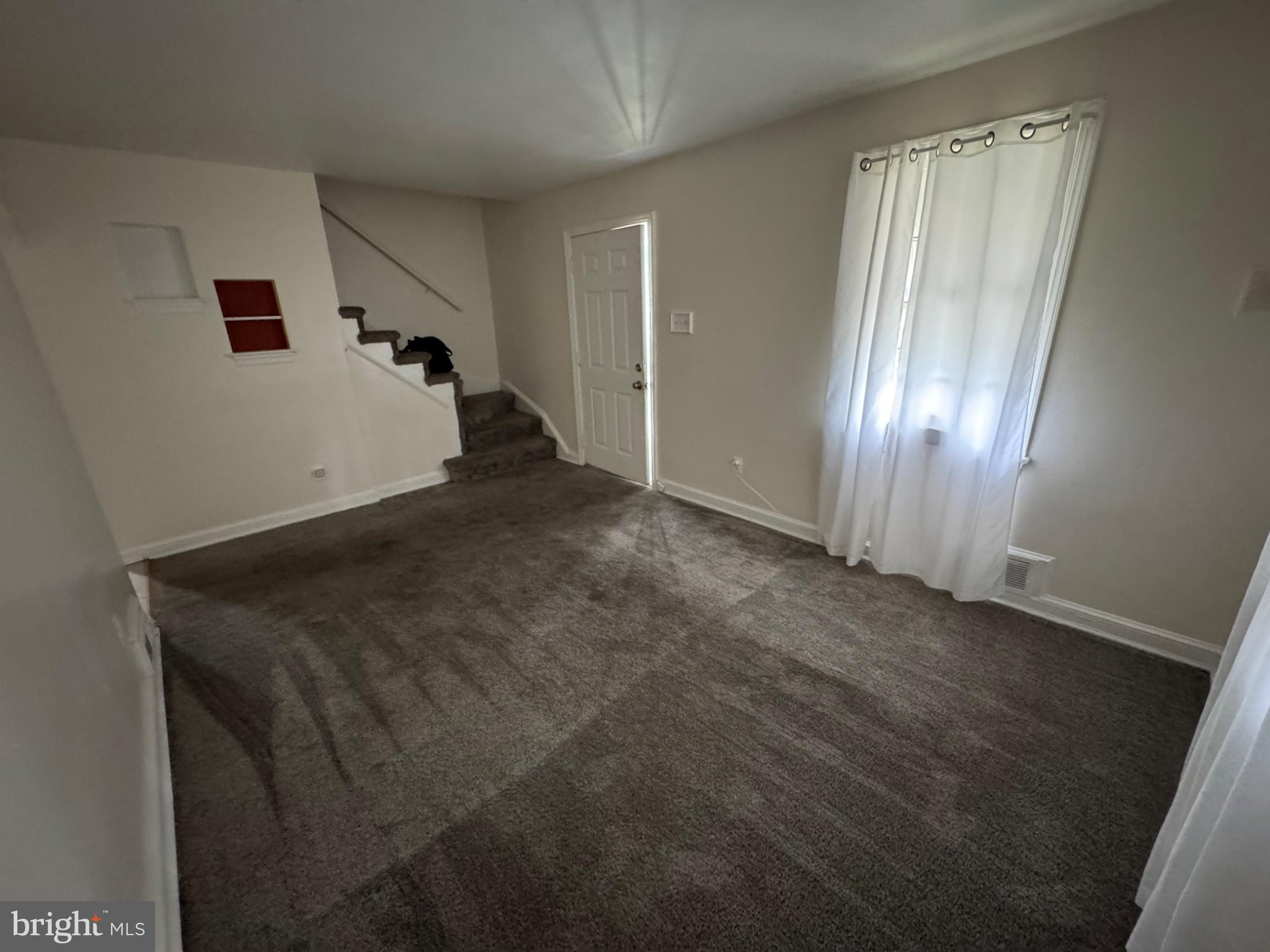 WASHINGTON SUBURBAN HOME - Residential