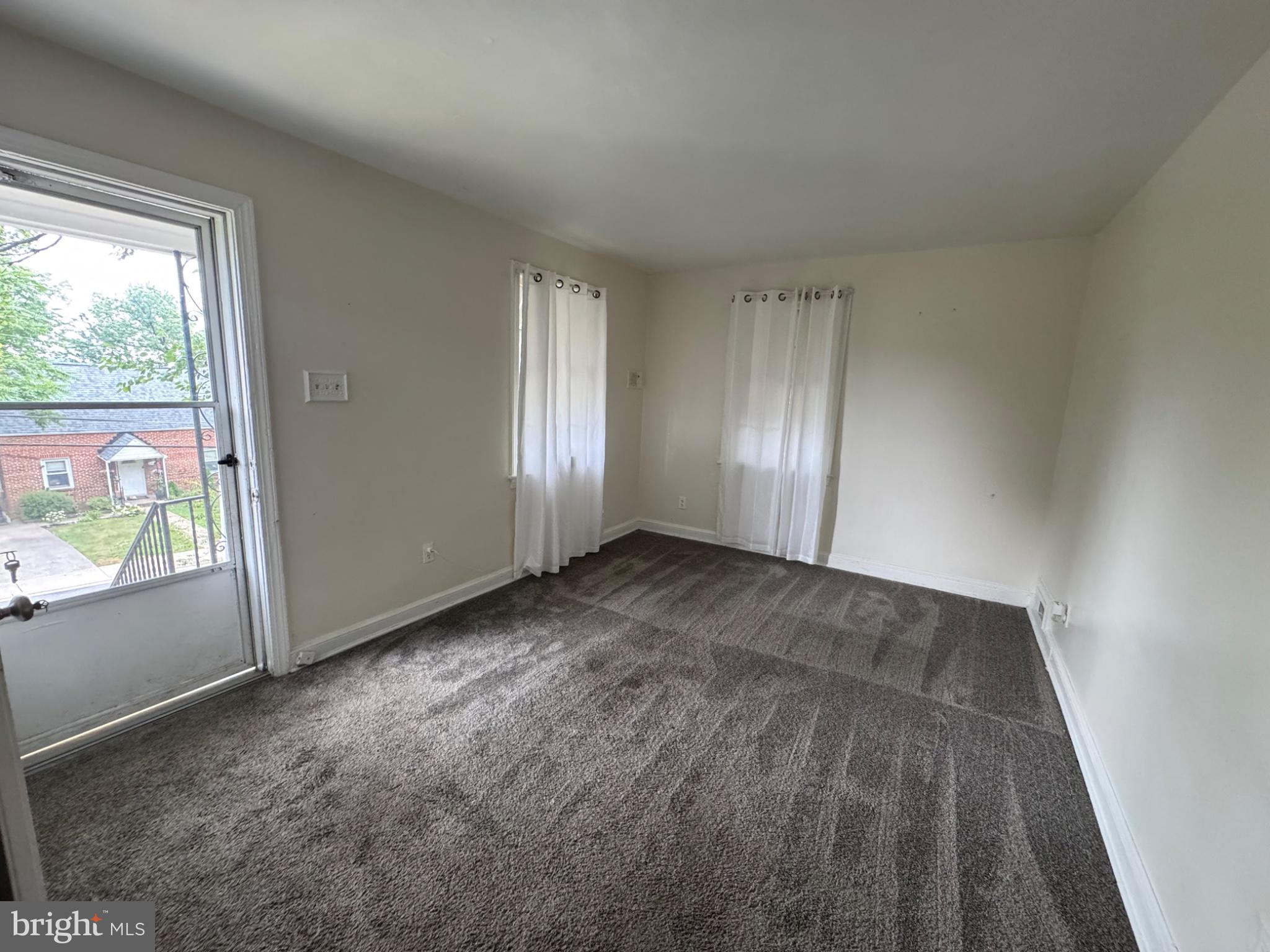 WASHINGTON SUBURBAN HOME - Residential