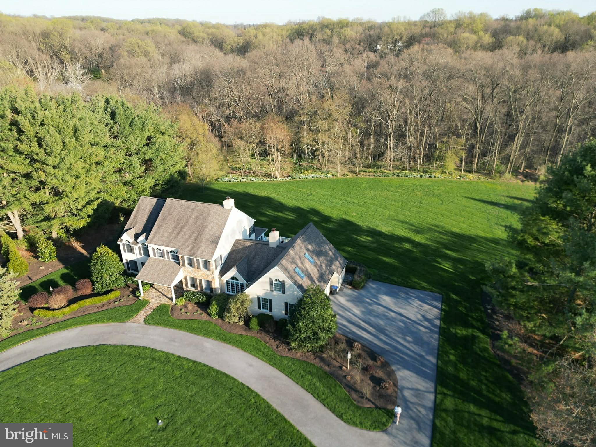 ROUNDELAY - Residential