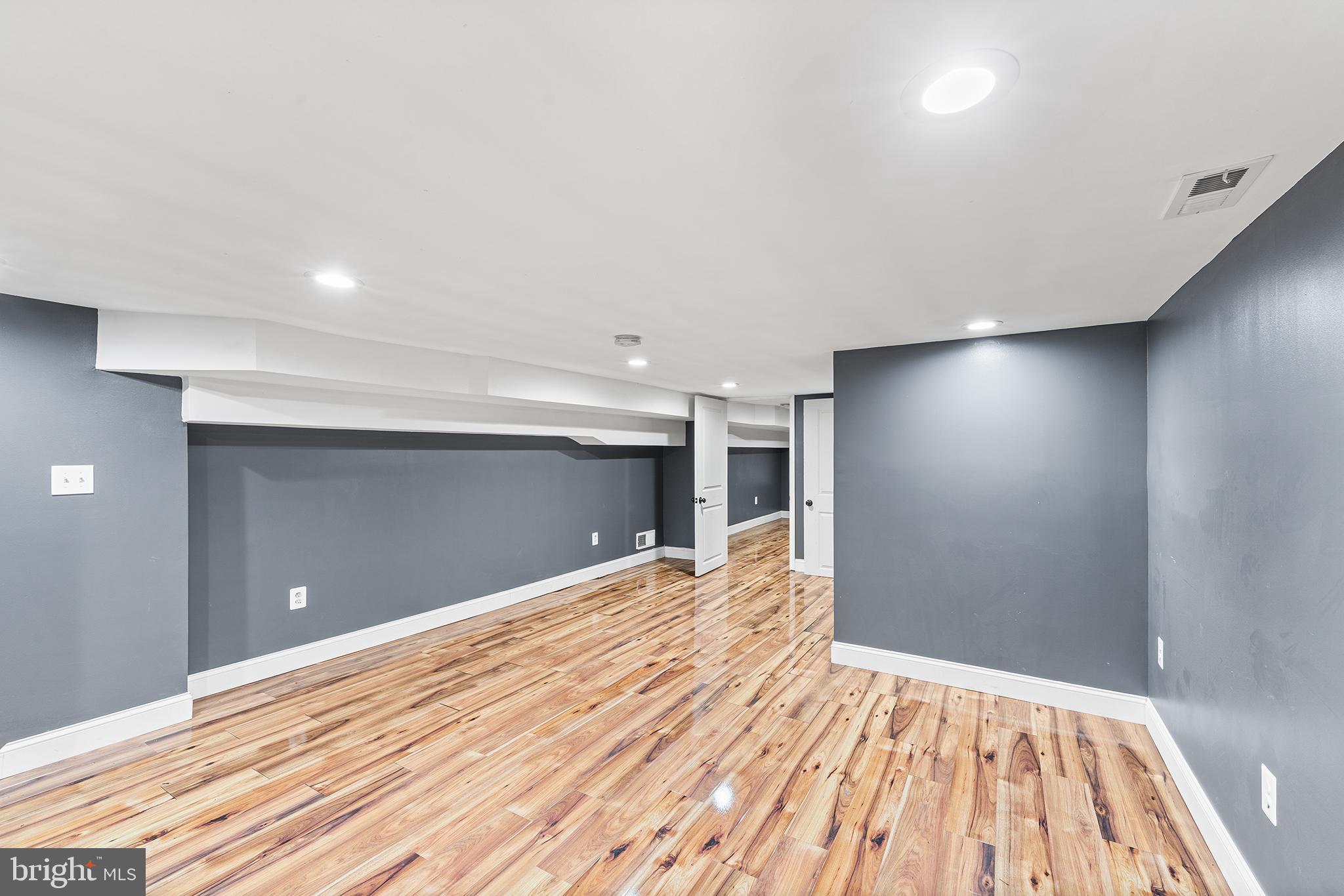 BROADWAY - Residential