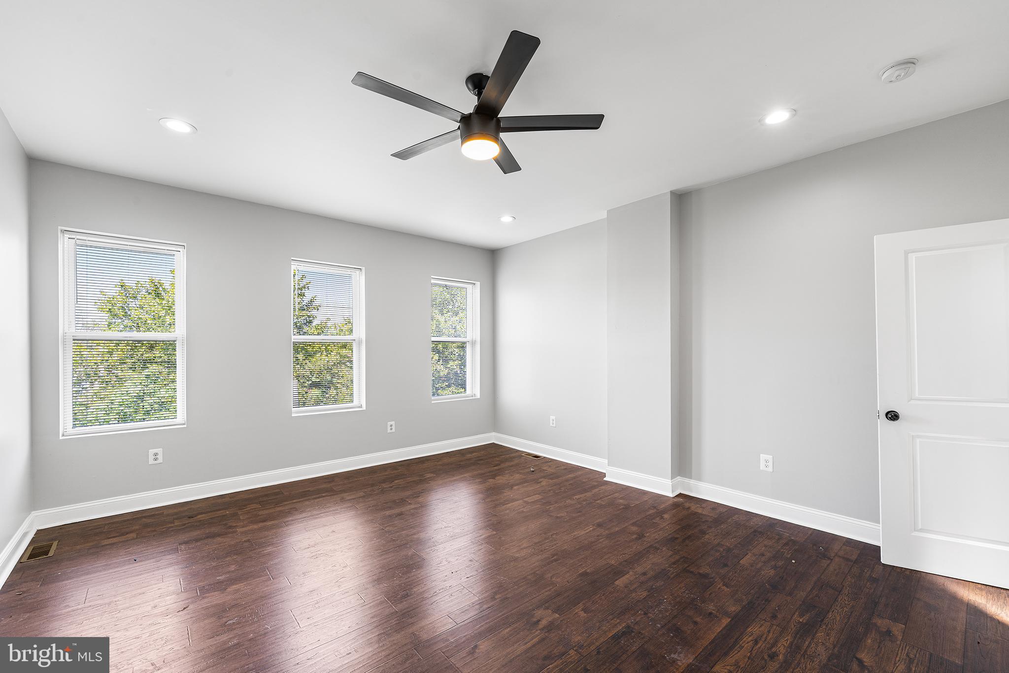 BROADWAY - Residential