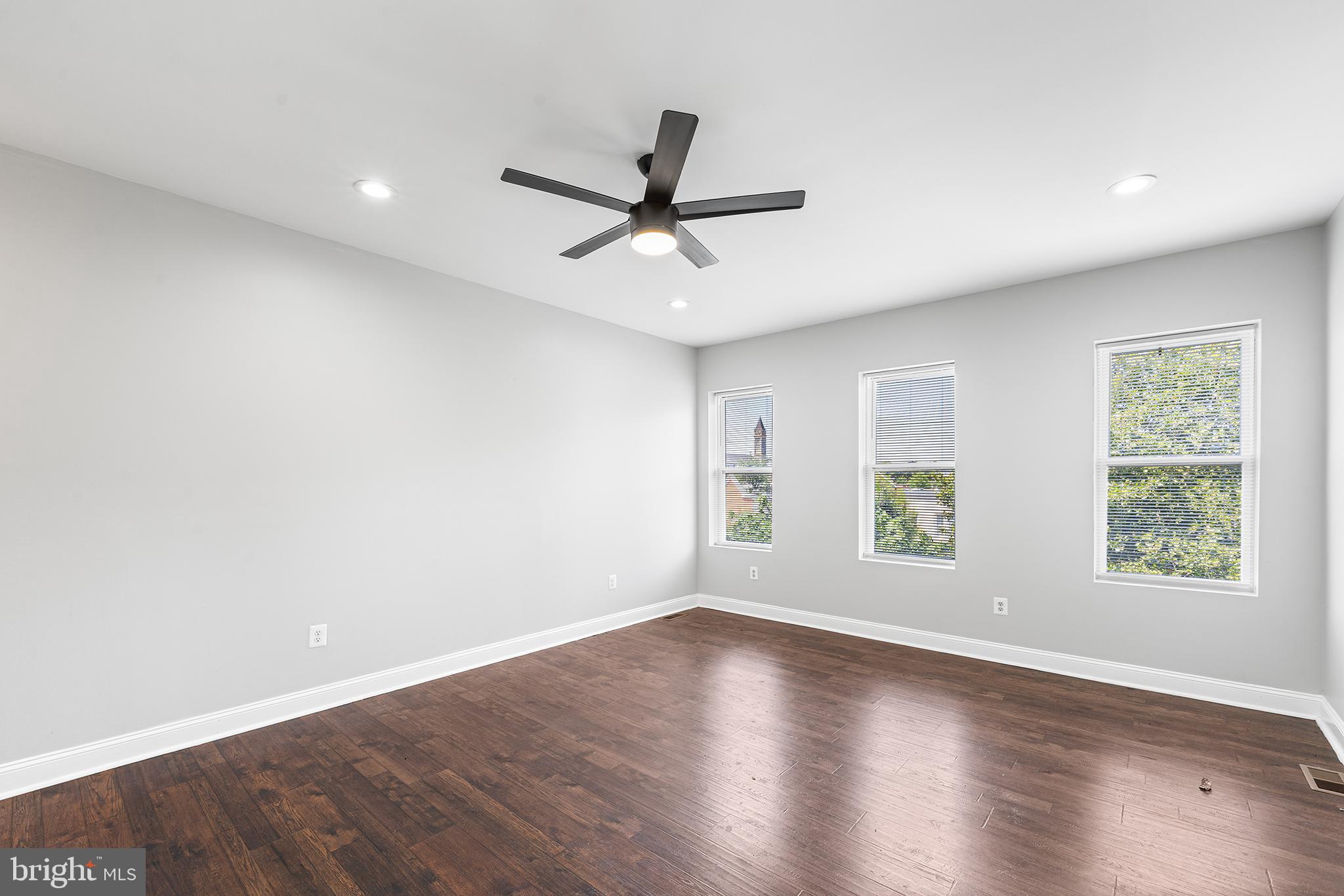 BROADWAY - Residential