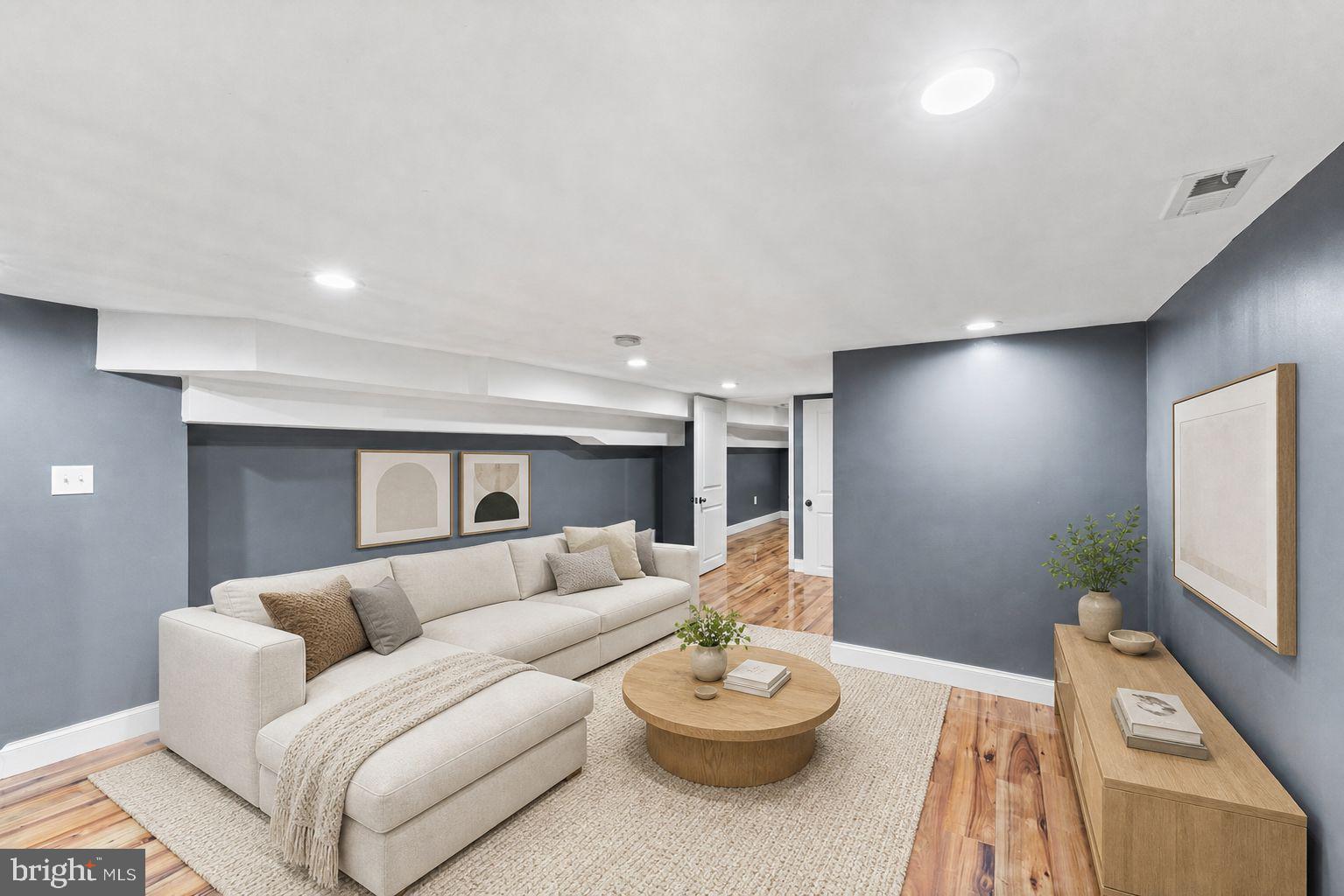 BROADWAY - Residential