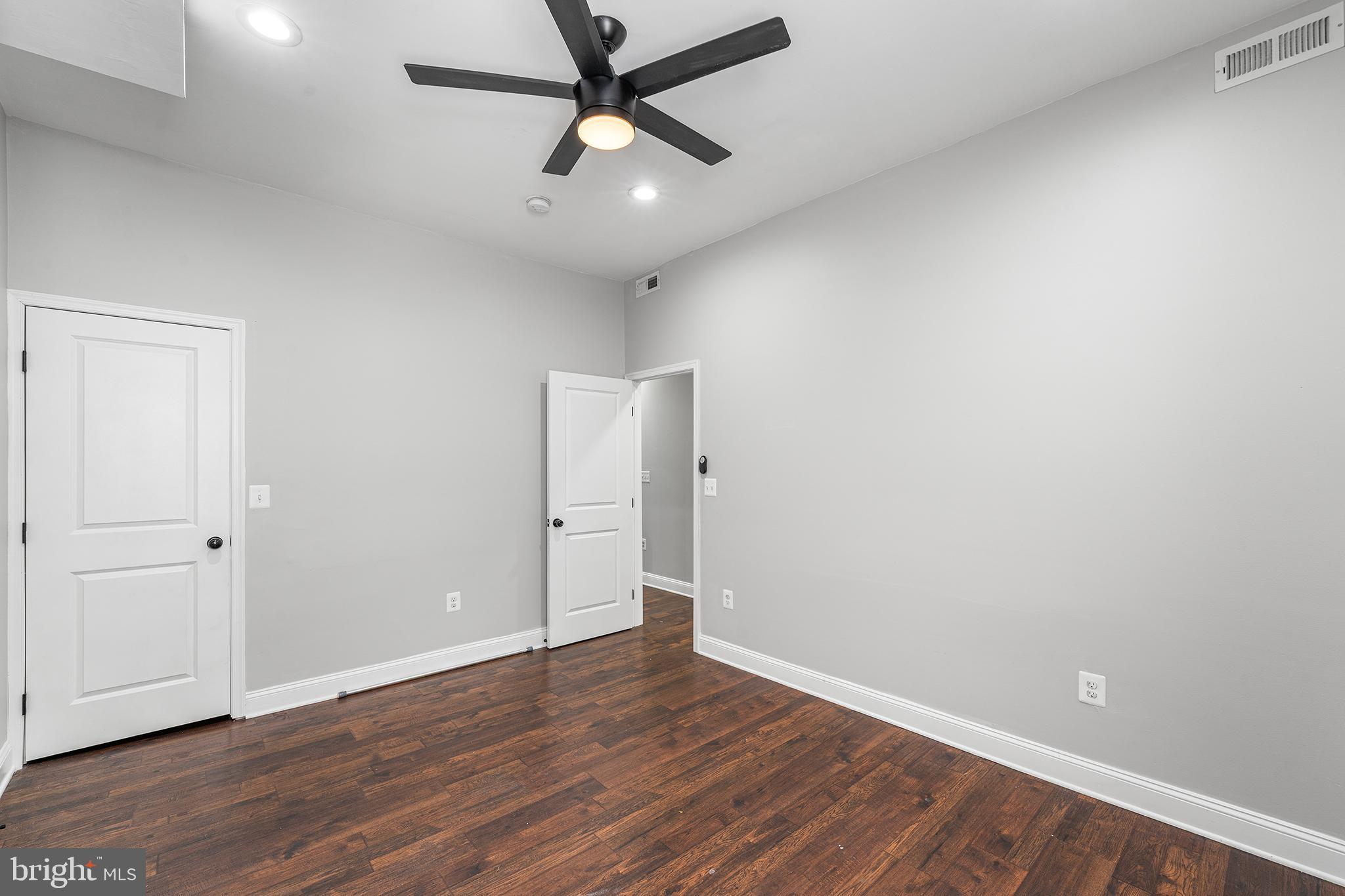 BROADWAY - Residential