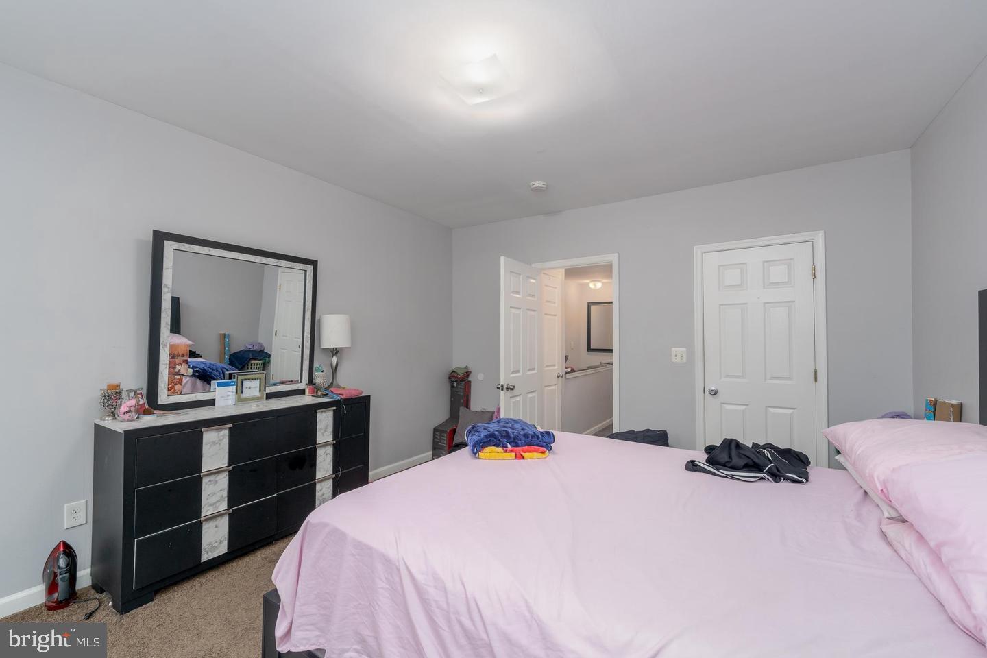 PENN NORTH - Residential