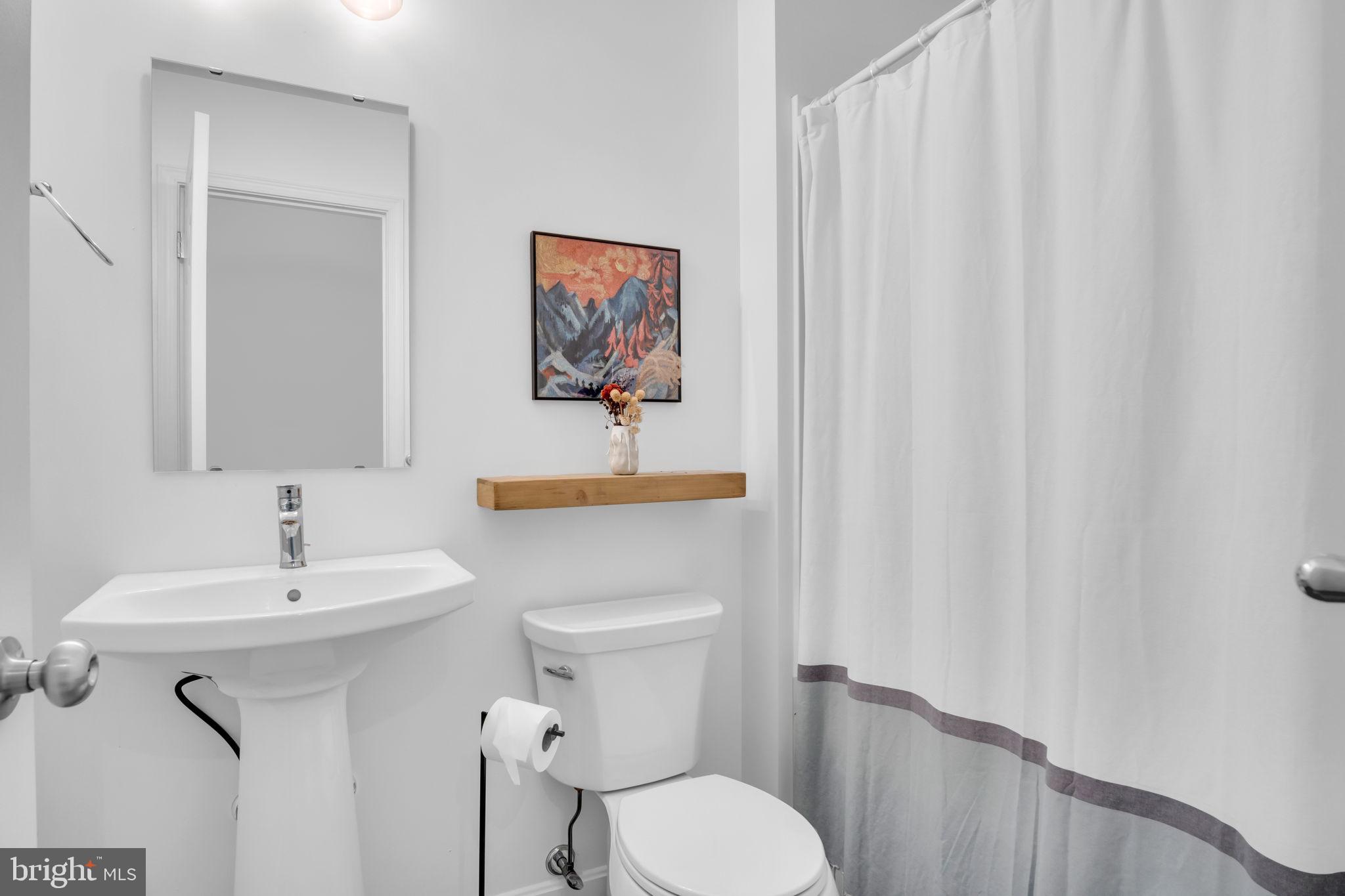 DELANCEY COURT - Residential