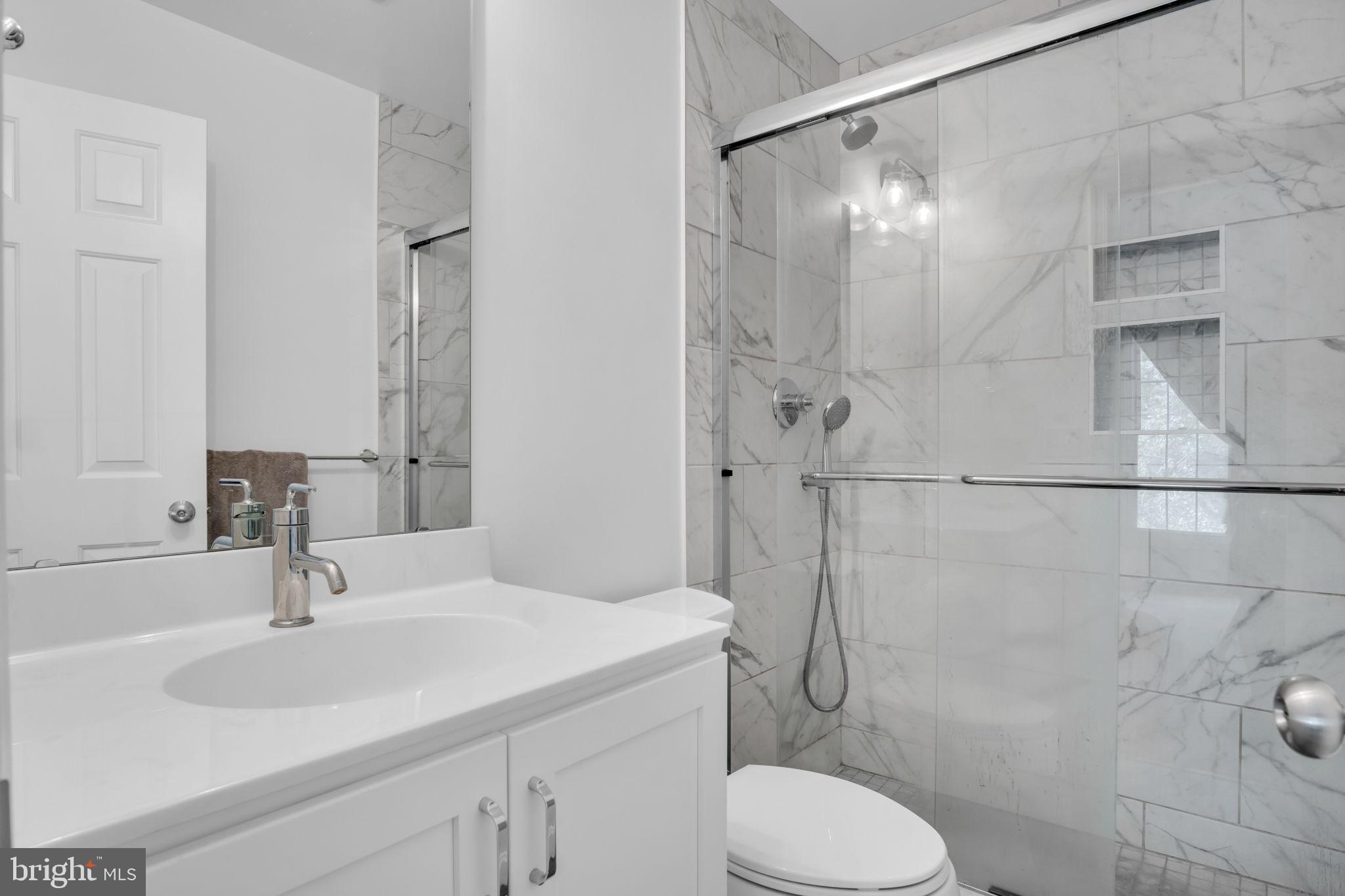 DELANCEY COURT - Residential