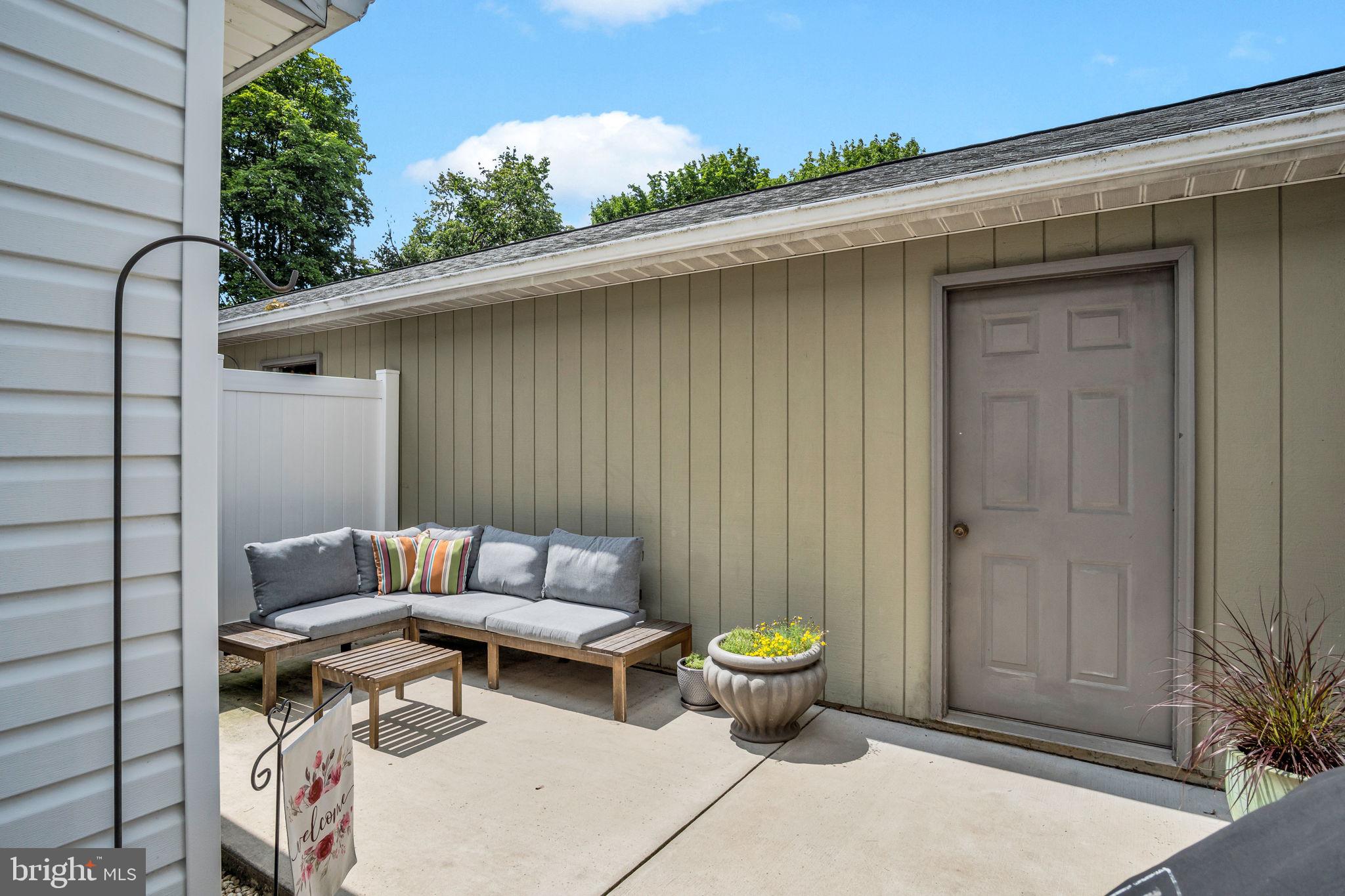 DELANCEY COURT - Residential