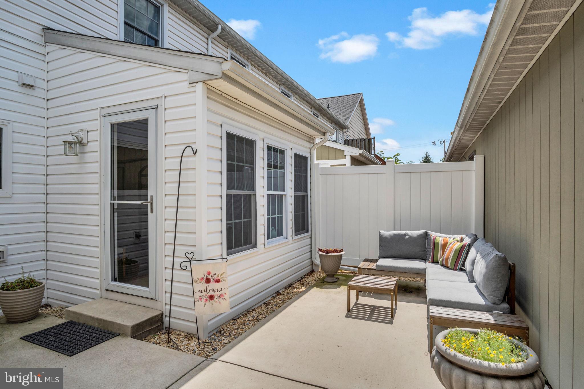 DELANCEY COURT - Residential
