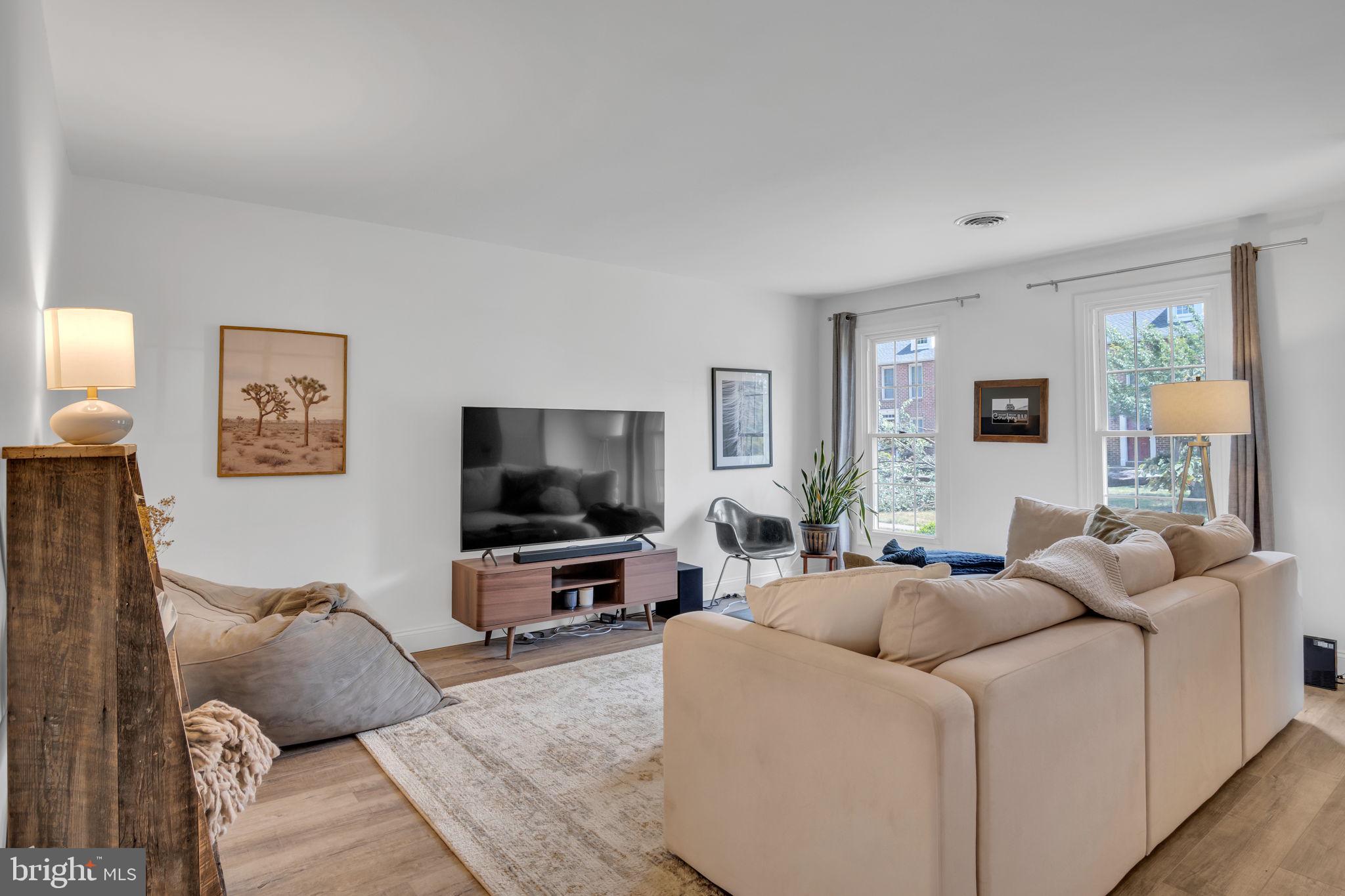 DELANCEY COURT - Residential