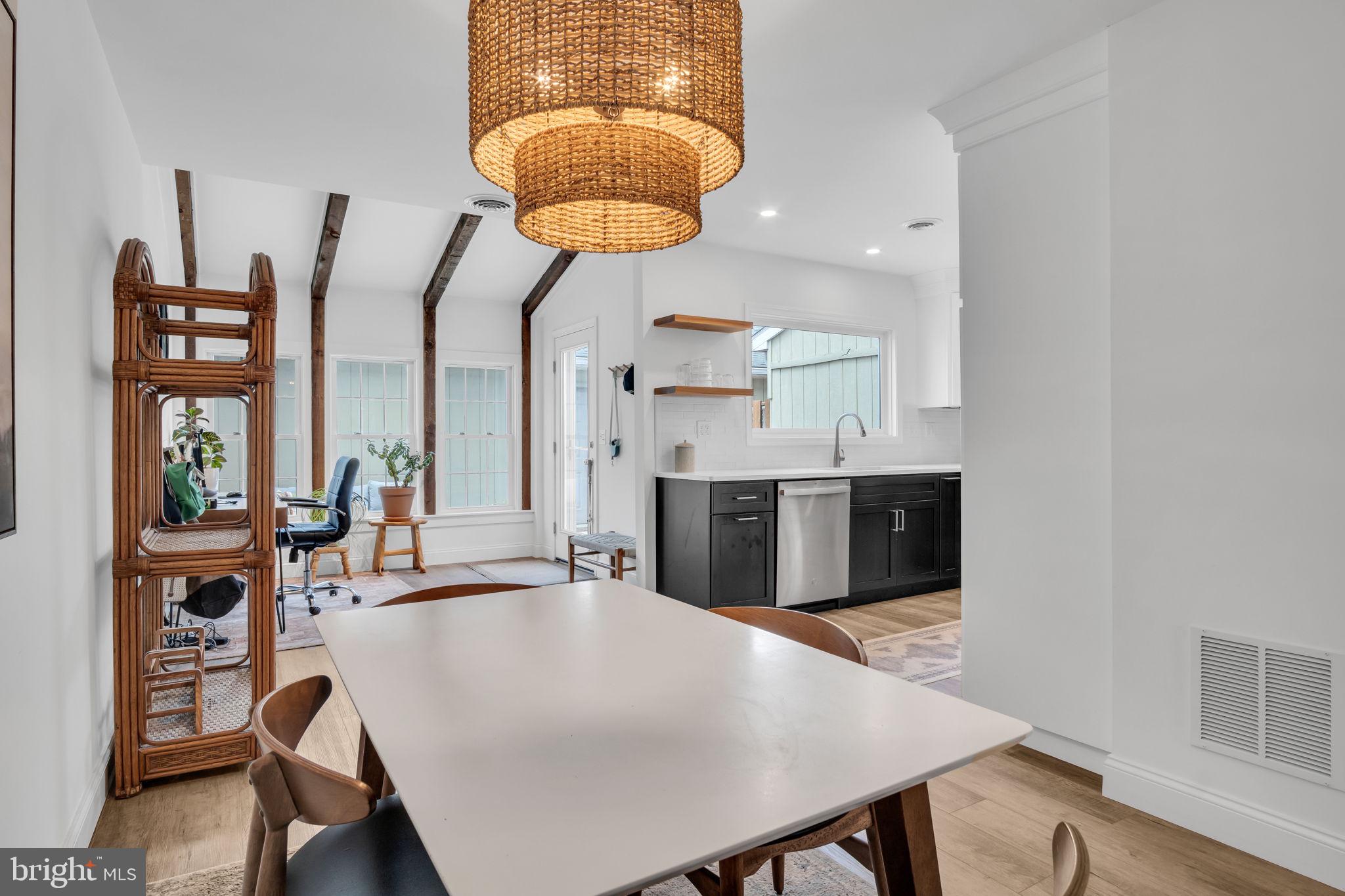 DELANCEY COURT - Residential