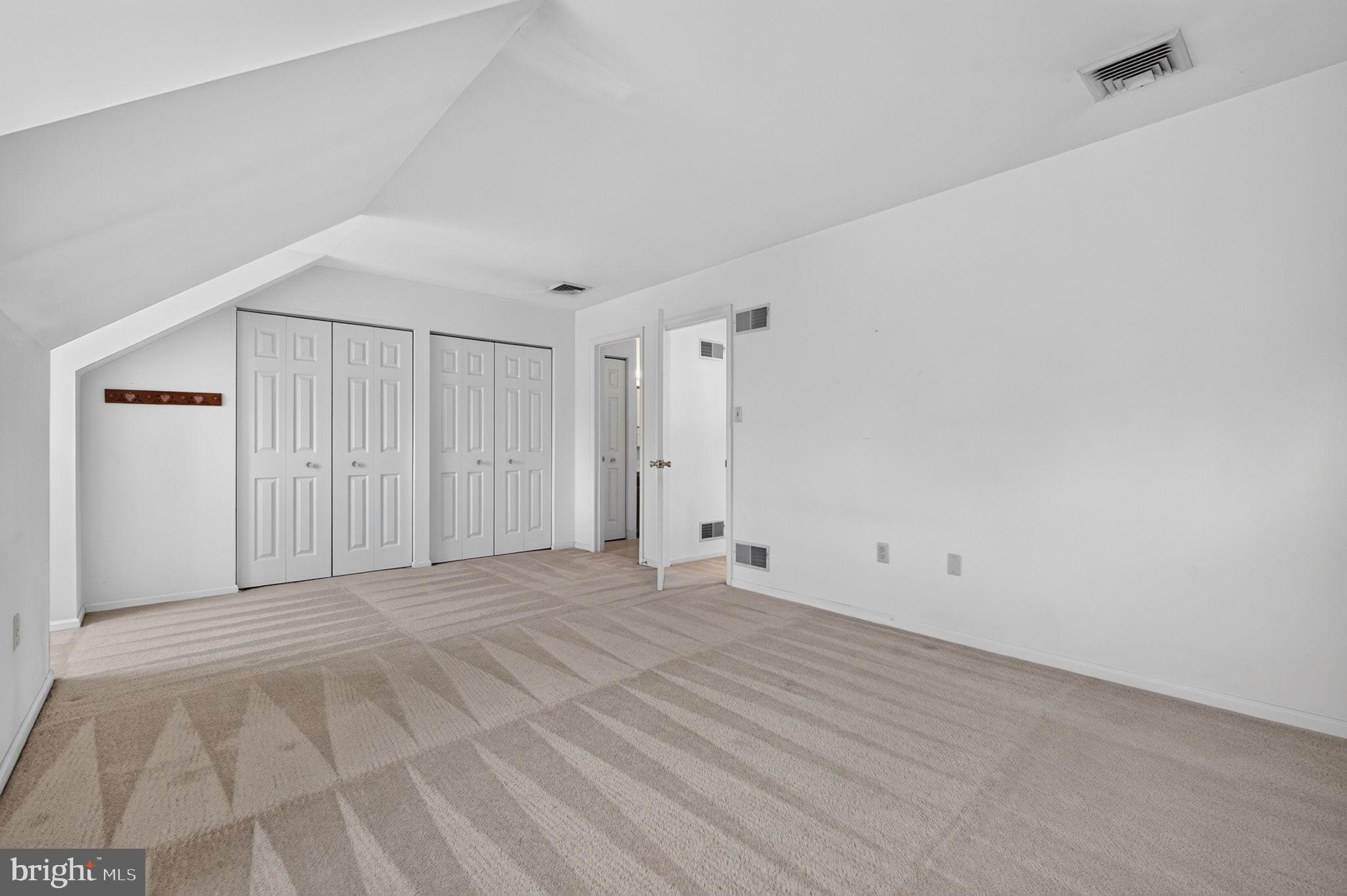 SUMMIT HILLS - Residential
