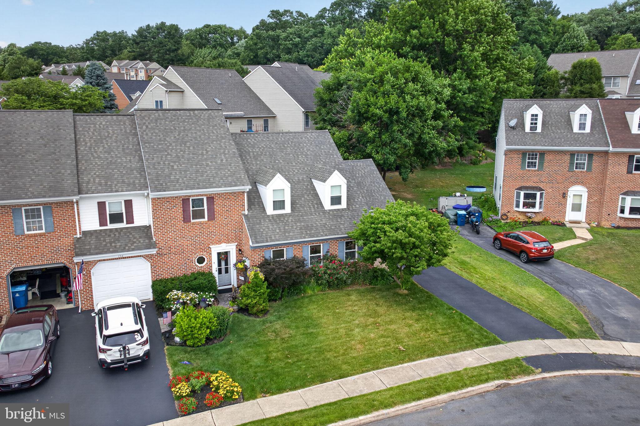 SUMMIT HILLS - Residential