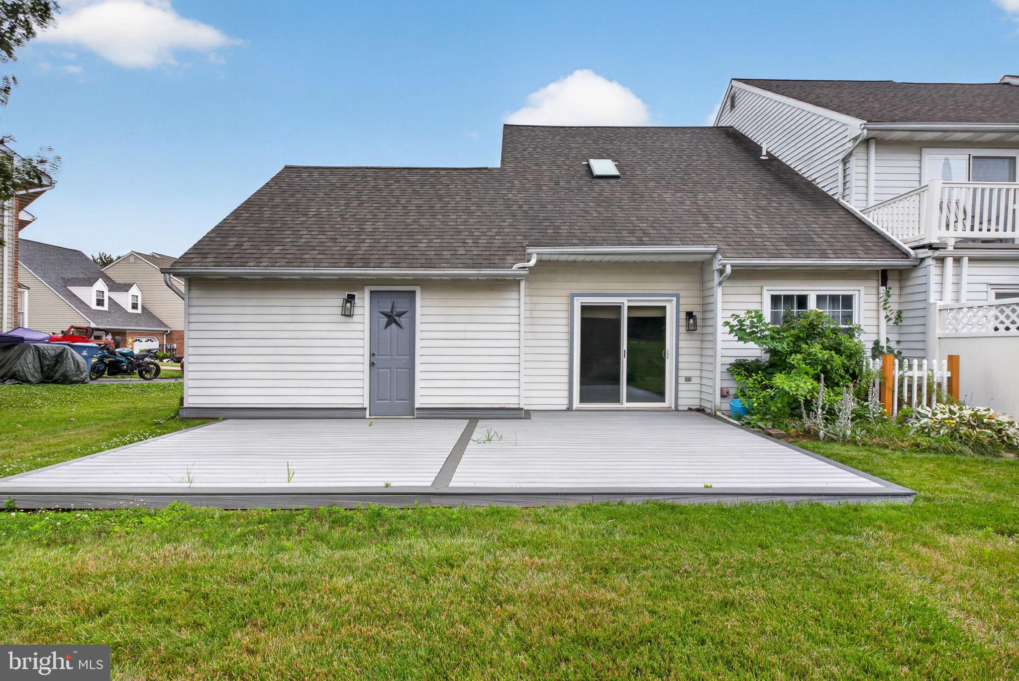 SUMMIT HILLS - Residential