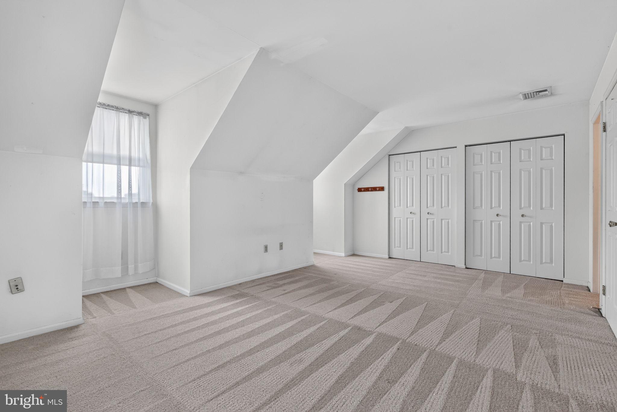 SUMMIT HILLS - Residential