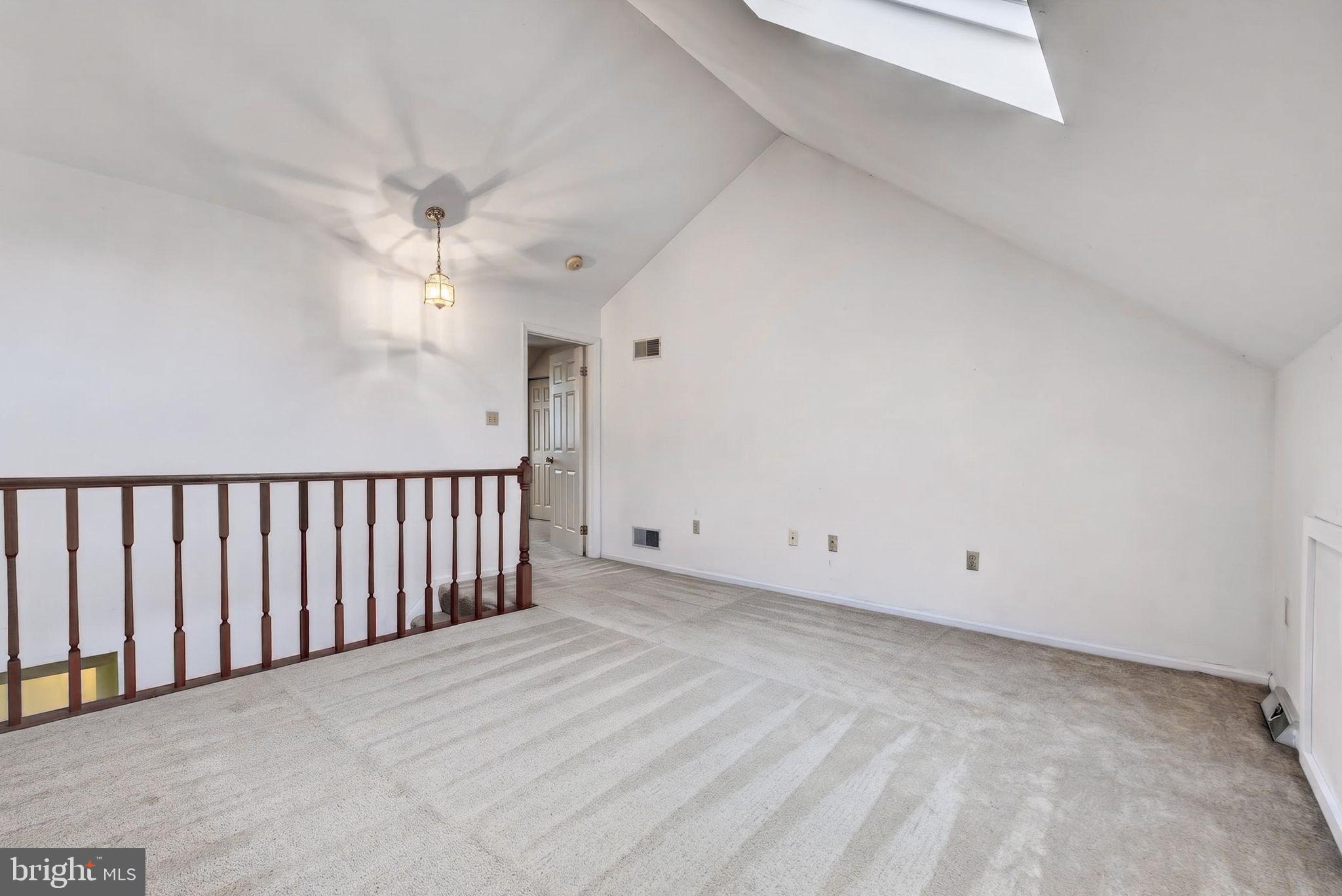 SUMMIT HILLS - Residential