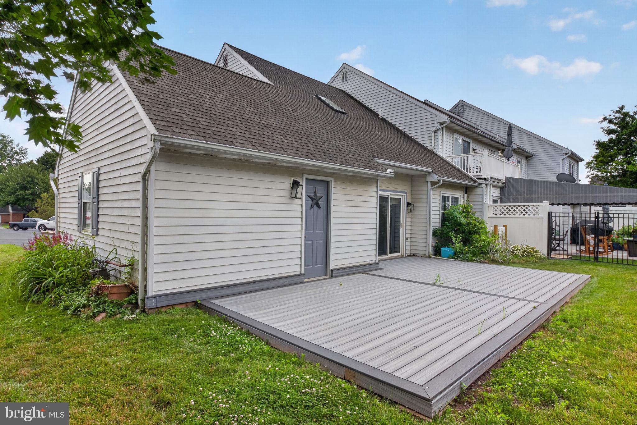 SUMMIT HILLS - Residential