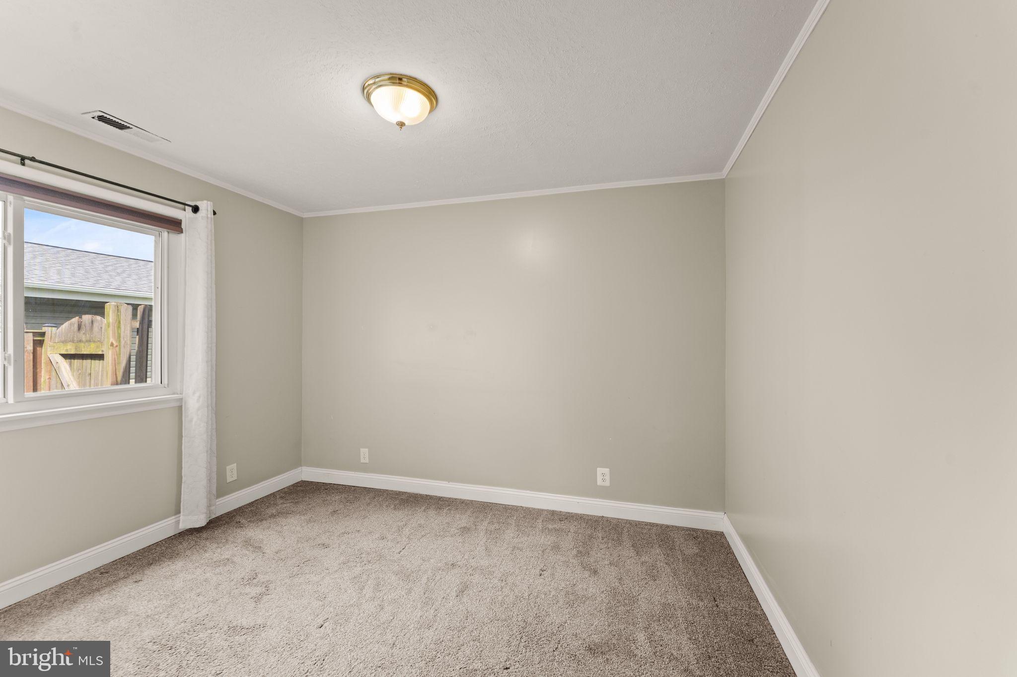 OAK TREE - Residential