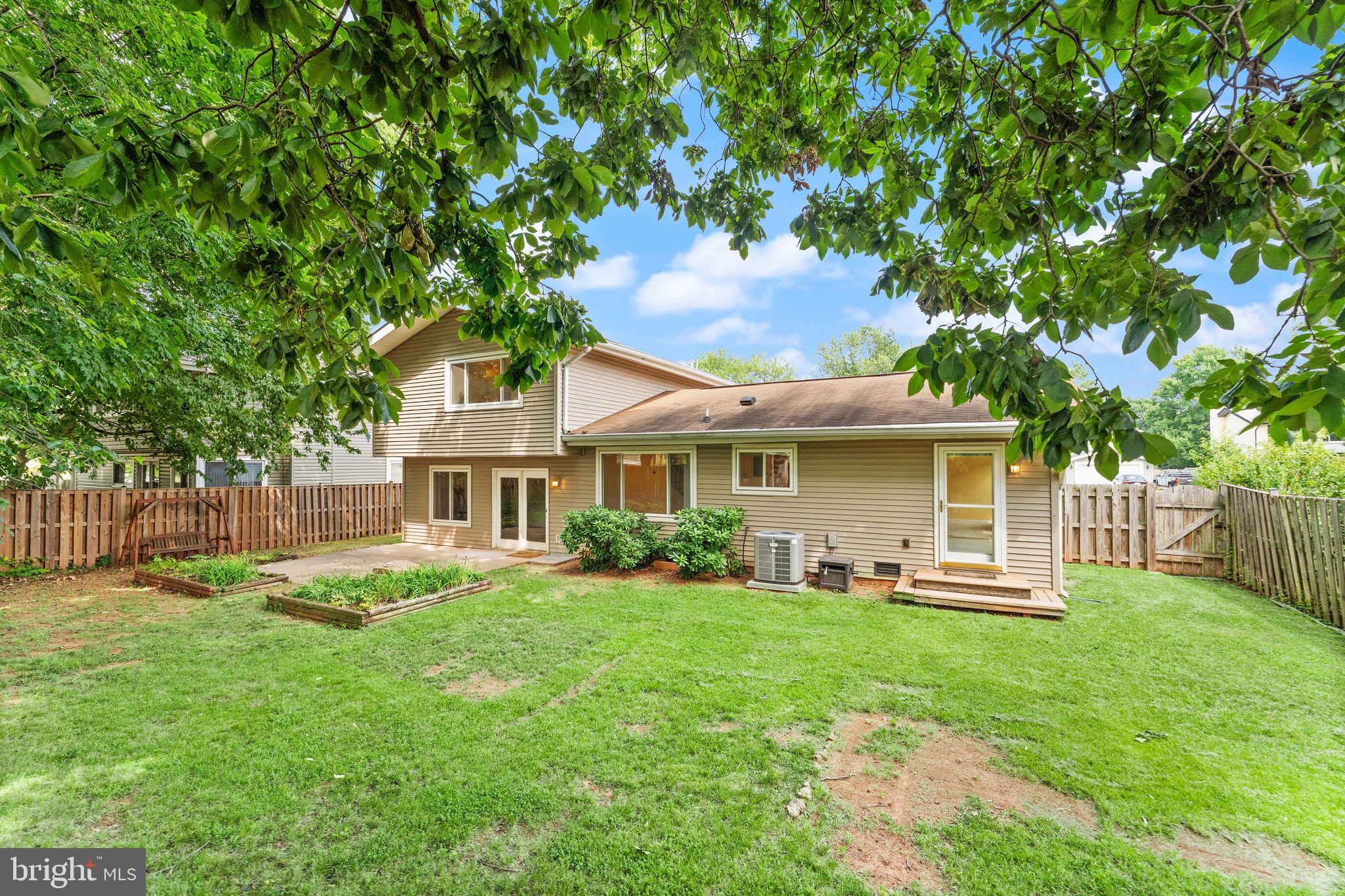 OAK TREE - Residential