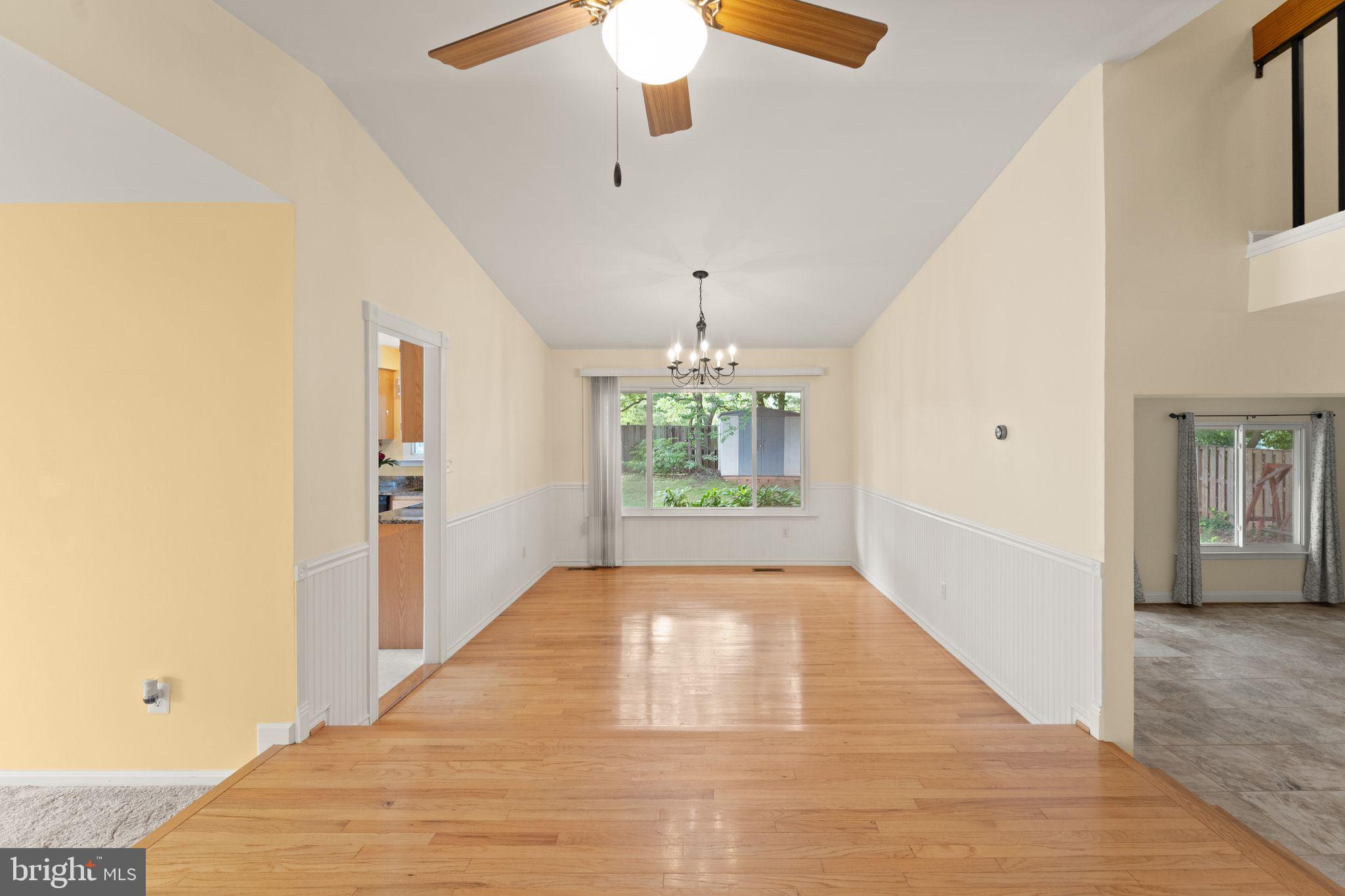OAK TREE - Residential