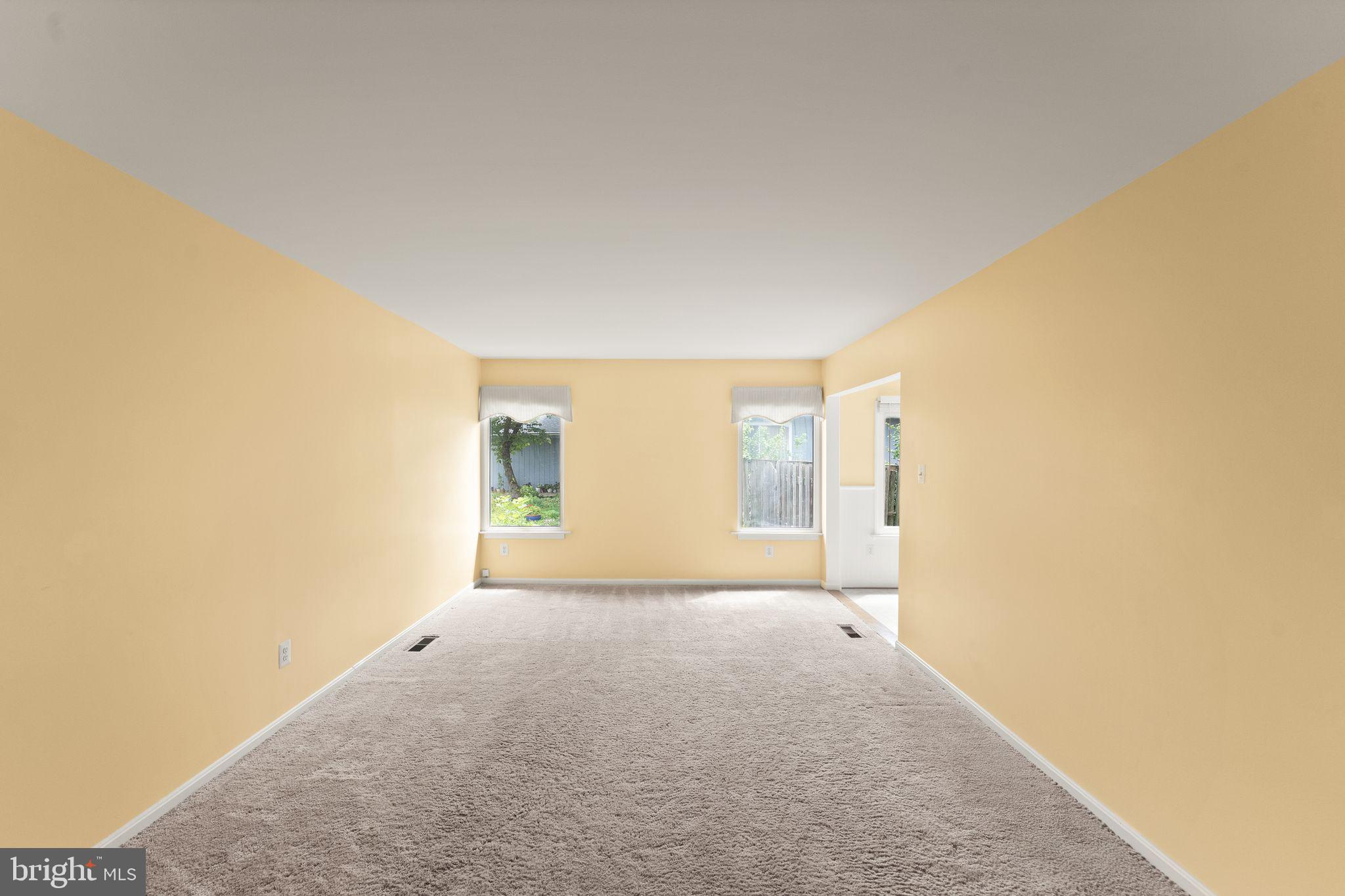OAK TREE - Residential